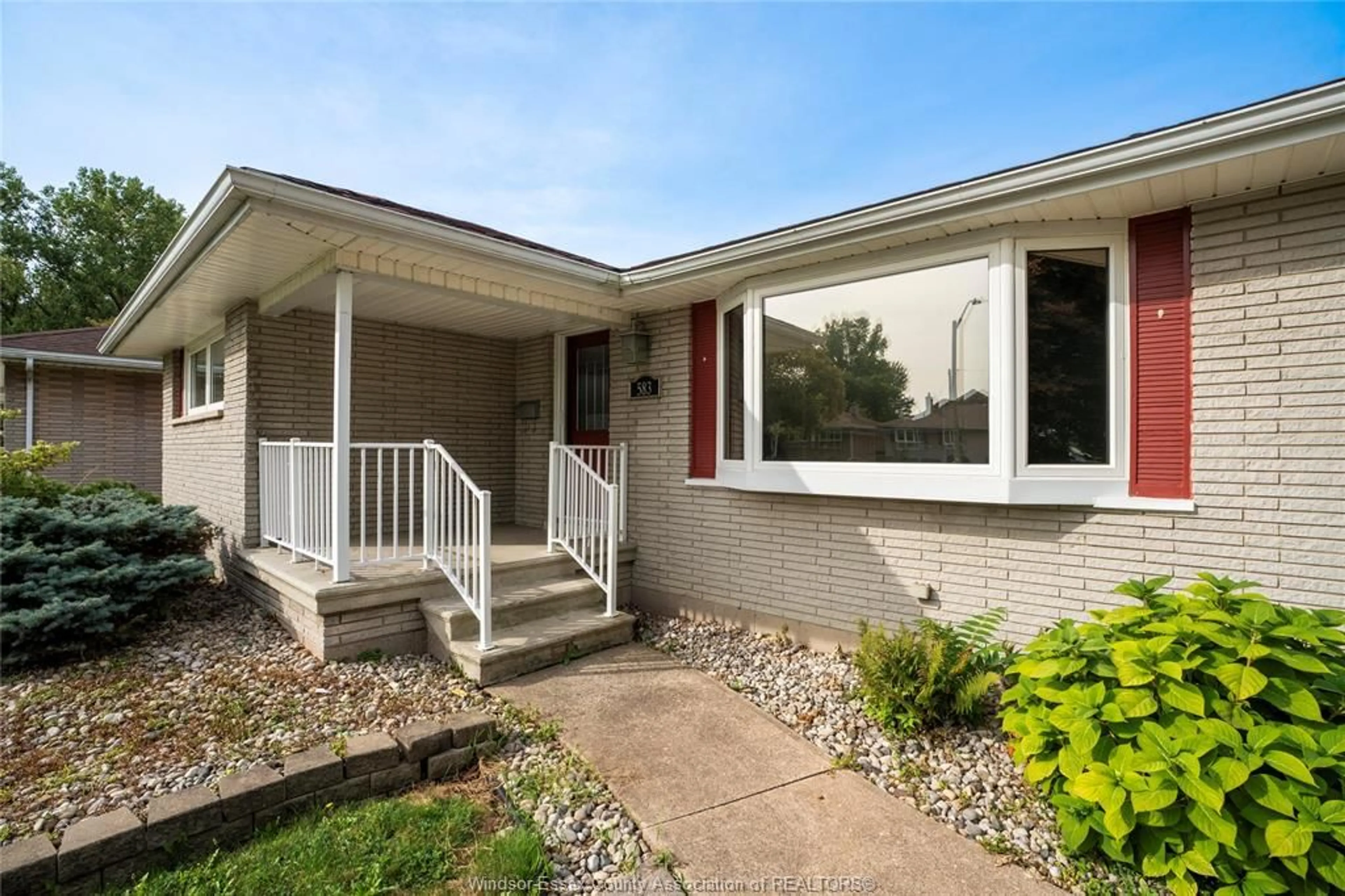 Home with vinyl exterior material, street for 583 BERTHA, Windsor Ontario N8P 1B6
