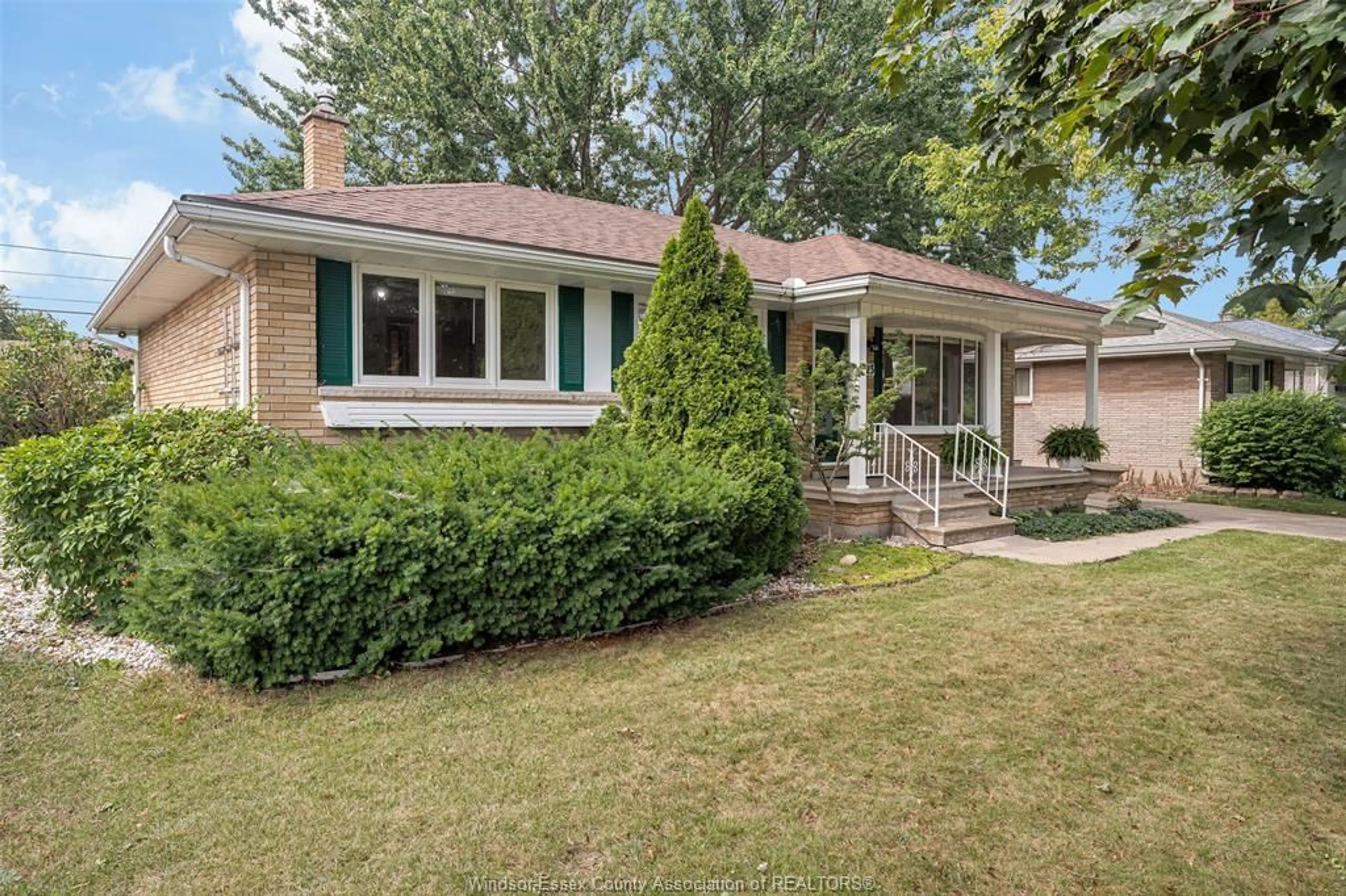 Home with brick exterior material, street for 923 GREENDALE Dr, Windsor Ontario N8S 4B2