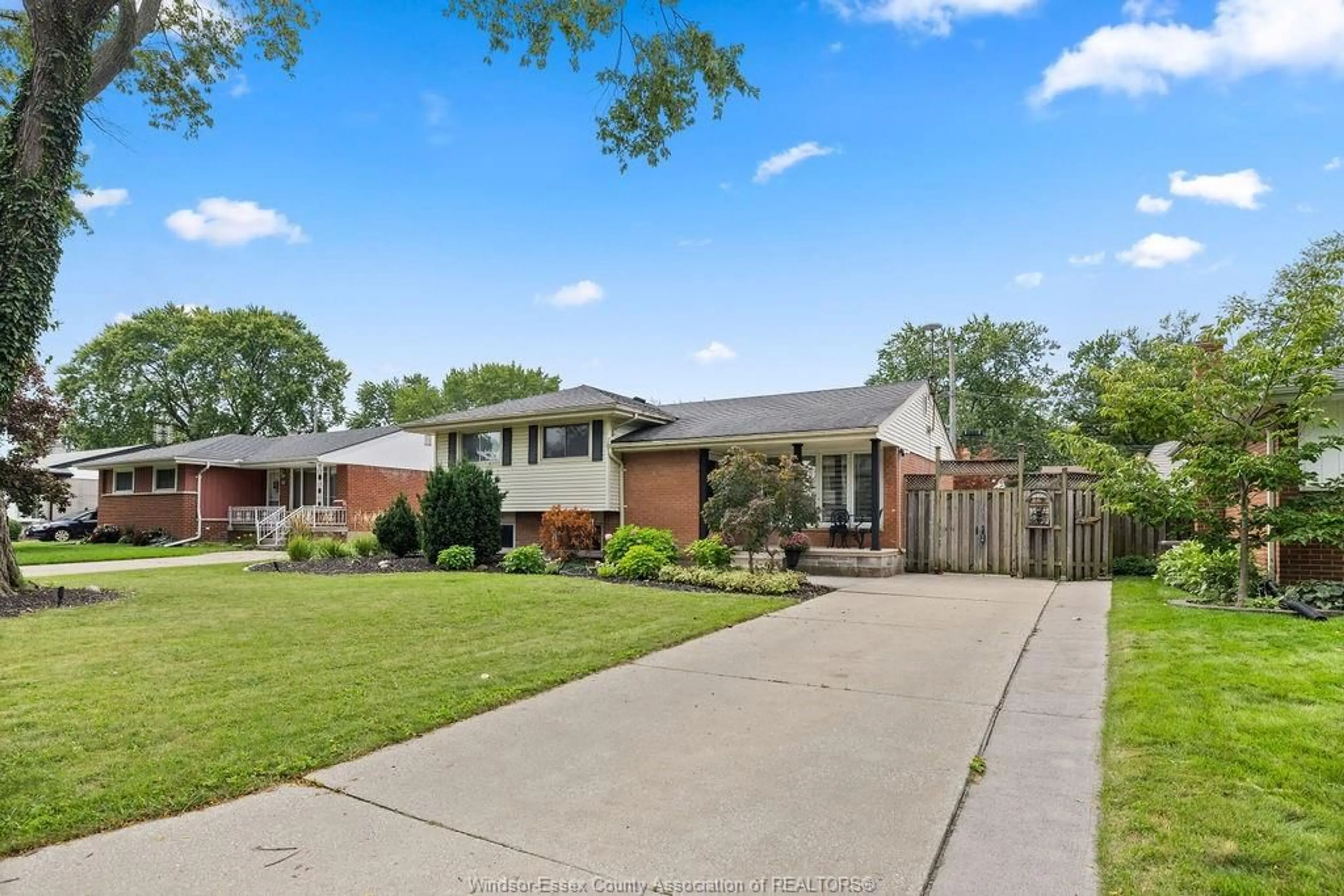 Home with brick exterior material, street for 1023 MARJORIE Dr, Windsor Ontario N8S 4A2