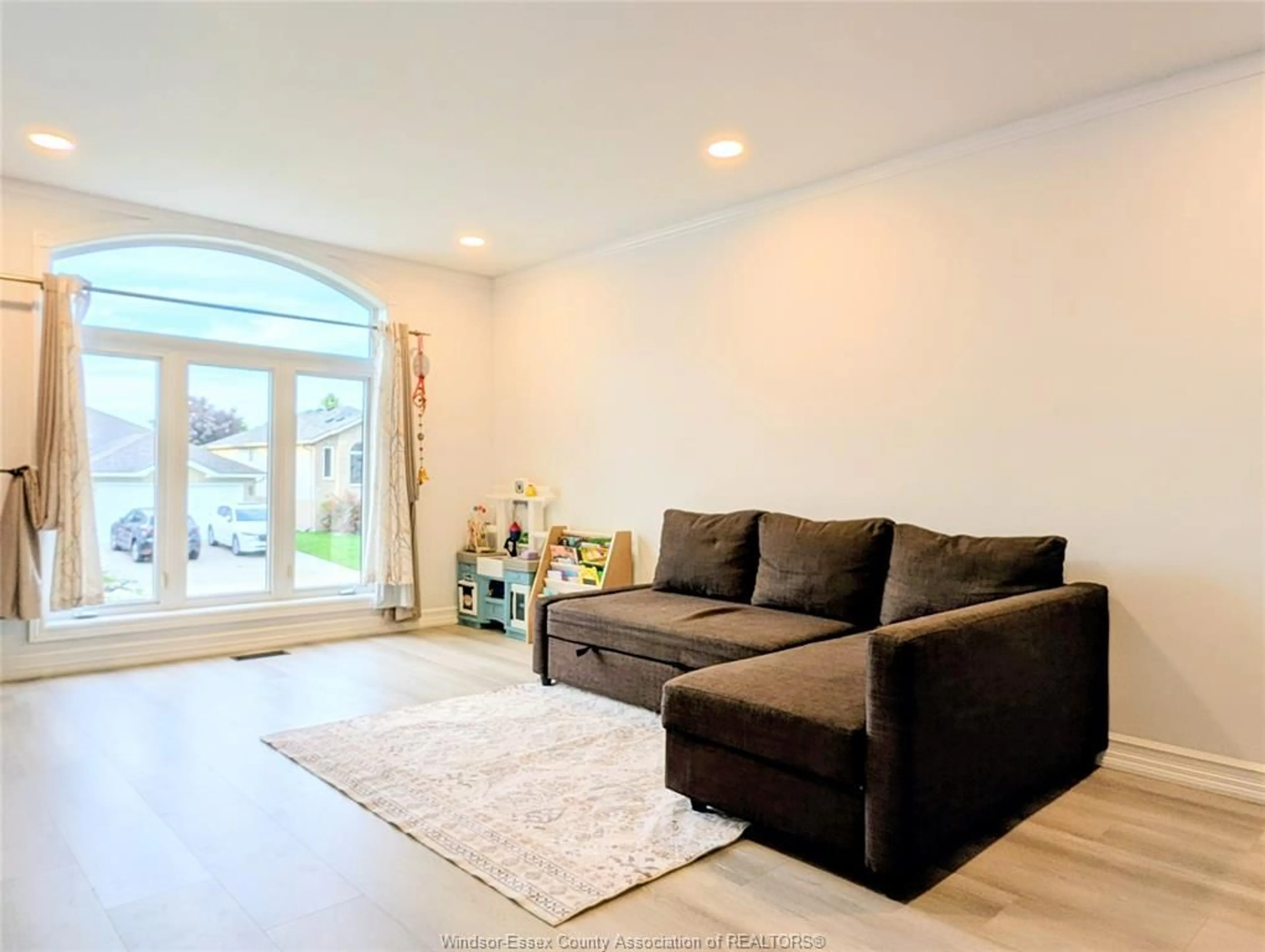 Living room with furniture, unknown for 4465 SPAGO Cres, Windsor Ontario N9G 2Z6
