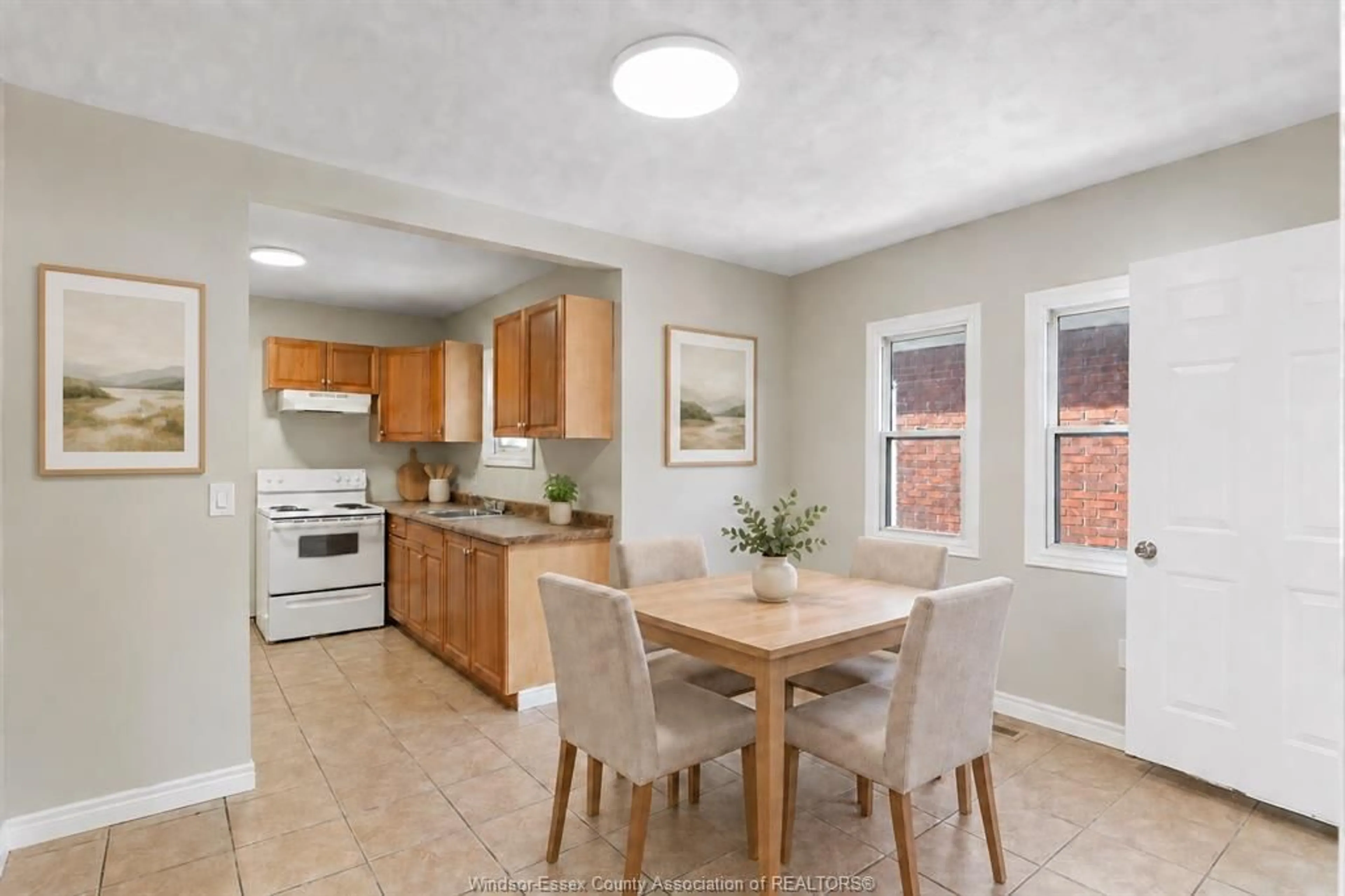 Open concept kitchen, ceramic/tile floor for 955 MCEWAN, Windsor Ontario N9B 2G1