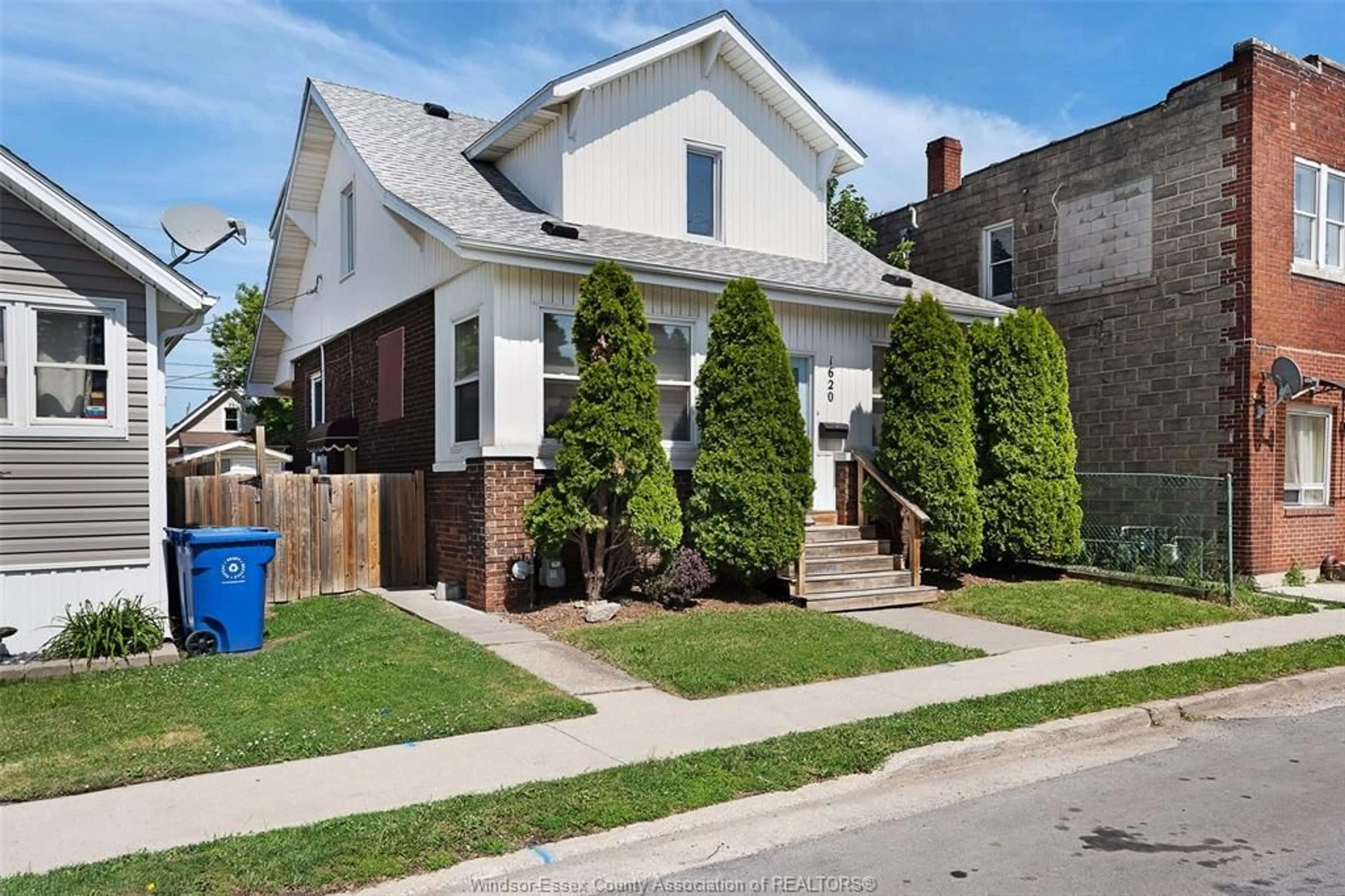 Home with brick exterior material, street for 1620 DROUILLARD, Windsor Ontario N8Y 2S3