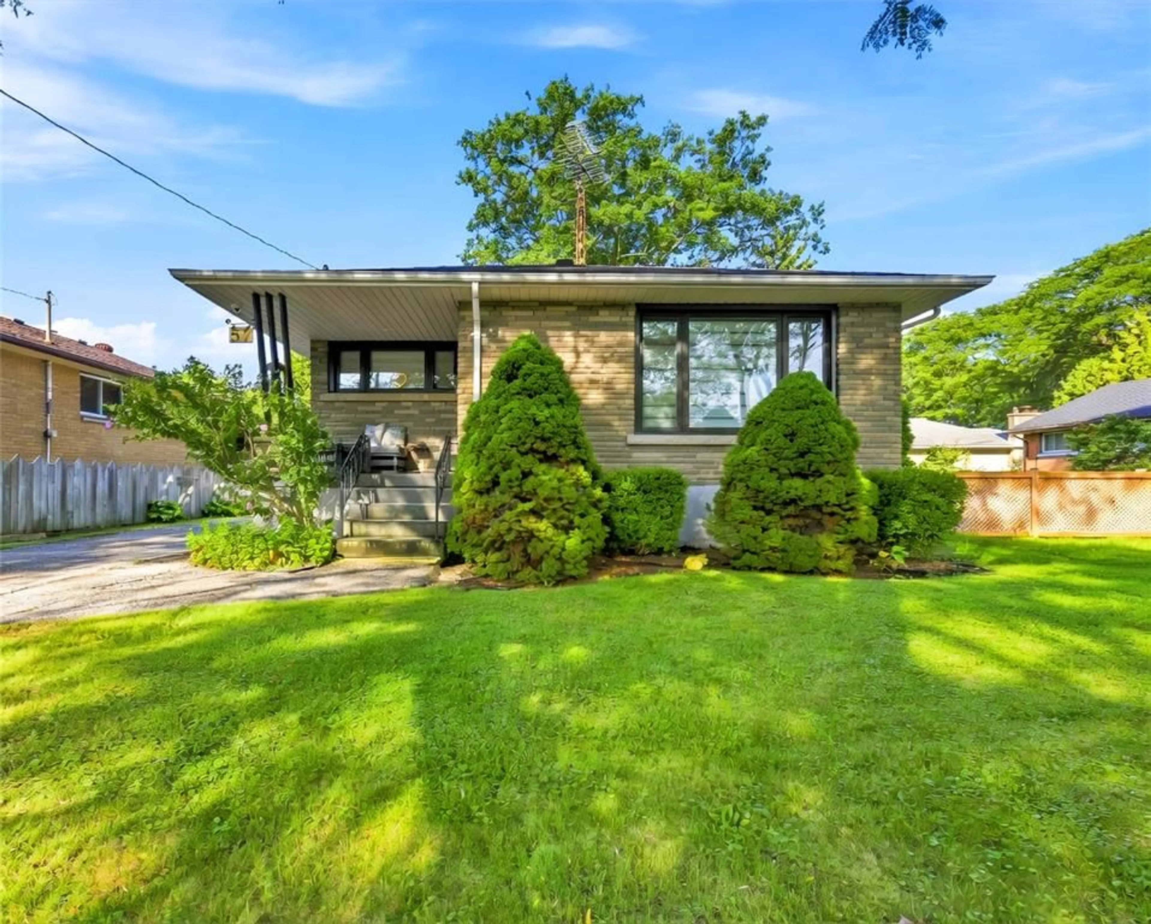 Home with brick exterior material, street for 57 Vimy Cres, Sarnia Ontario N7S 1J7