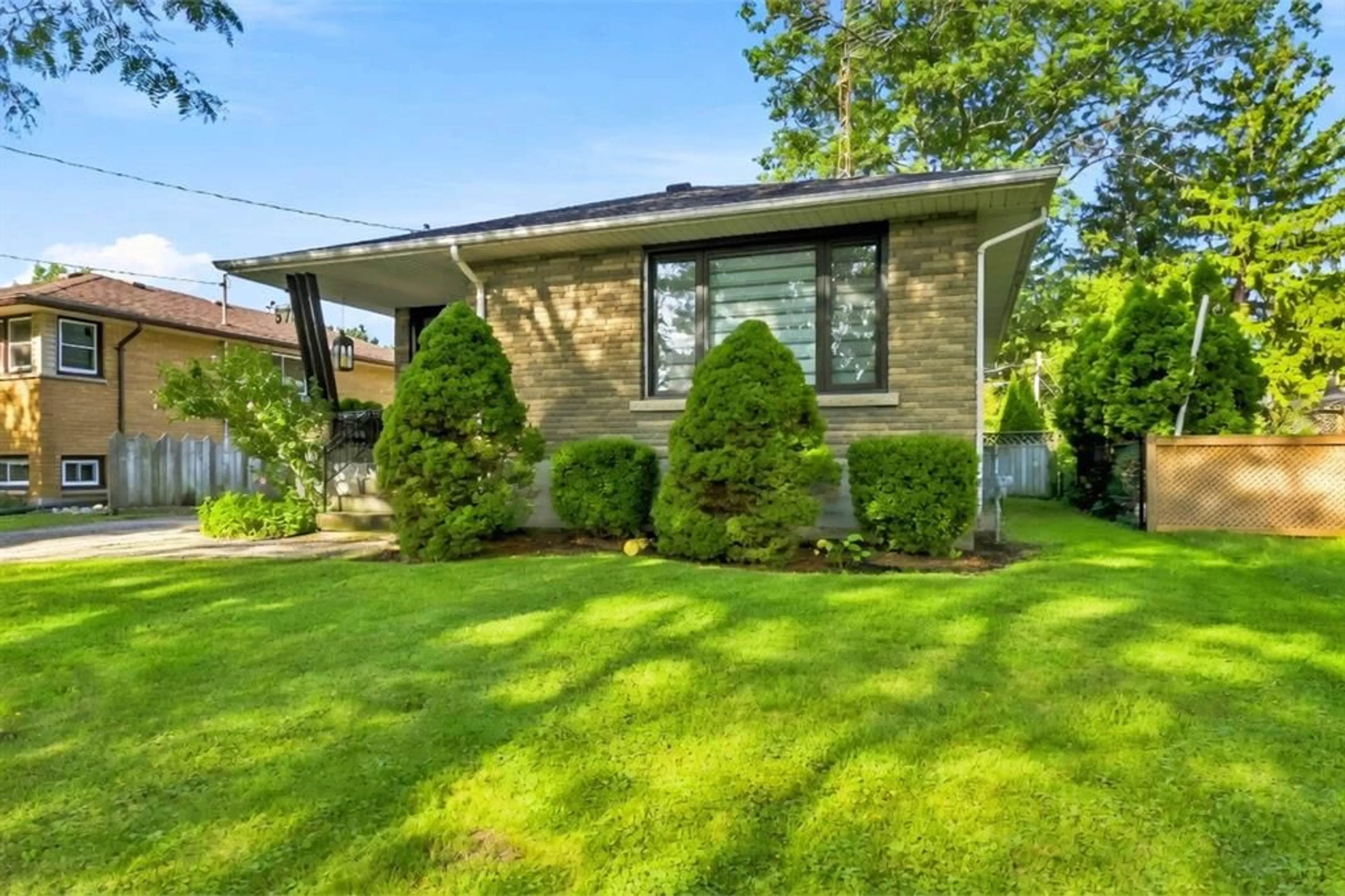 Home with brick exterior material, street for 57 Vimy Cres, Sarnia Ontario N7S 1J7