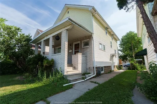 950 ELSMERE, Windsor 2