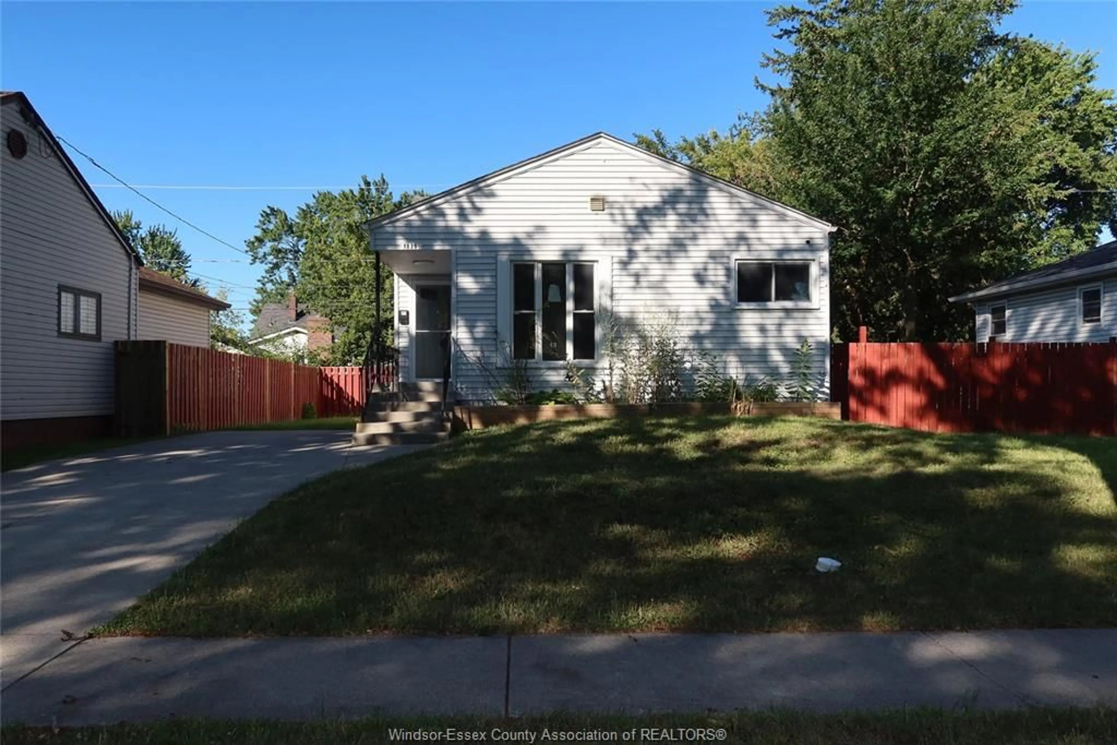 Unknown for 1839 WESTCOTT Rd, Windsor Ontario N8W 4K3