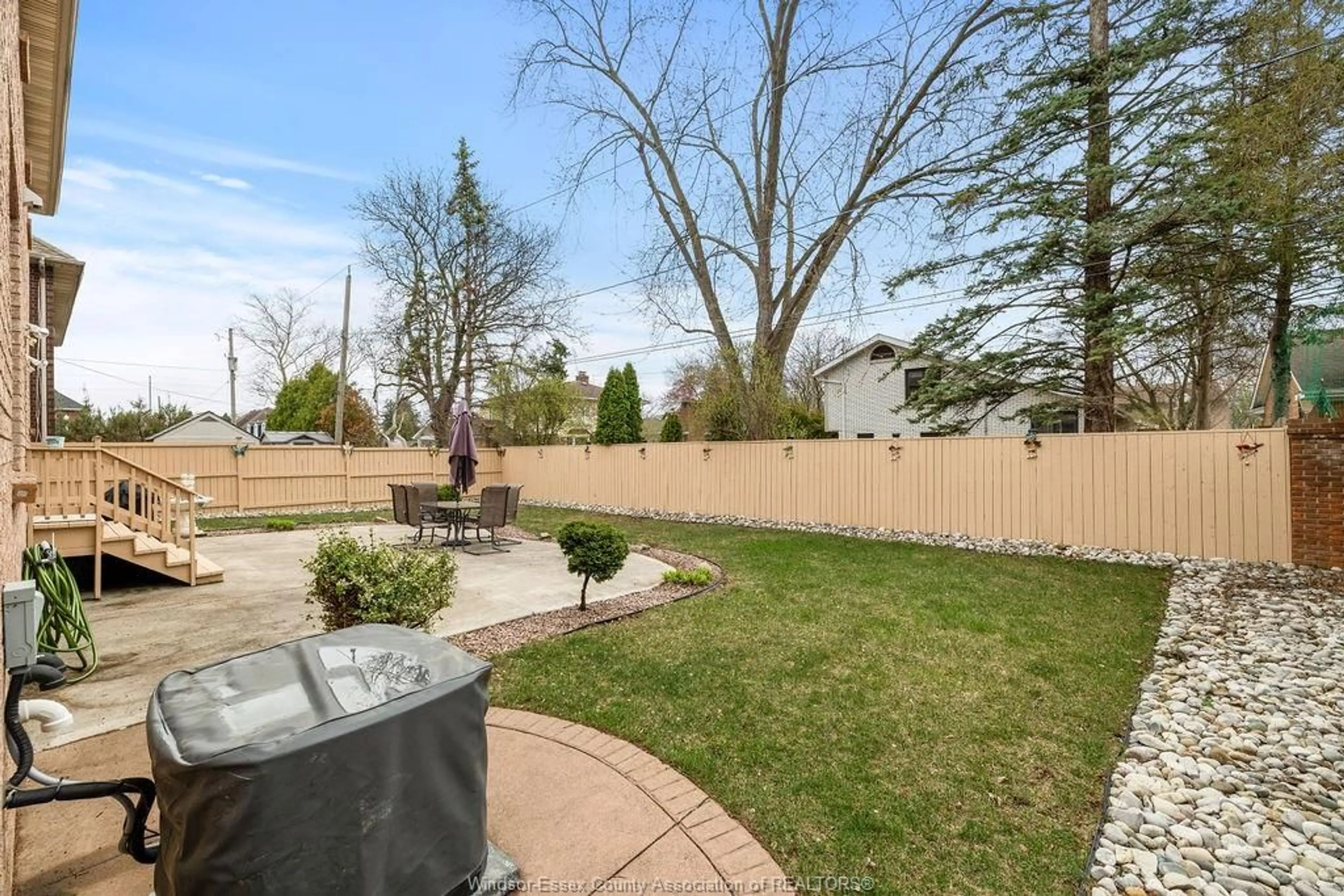 Patio, street for 3783 INGLEWOOD, Windsor Ontario N9E 4P4