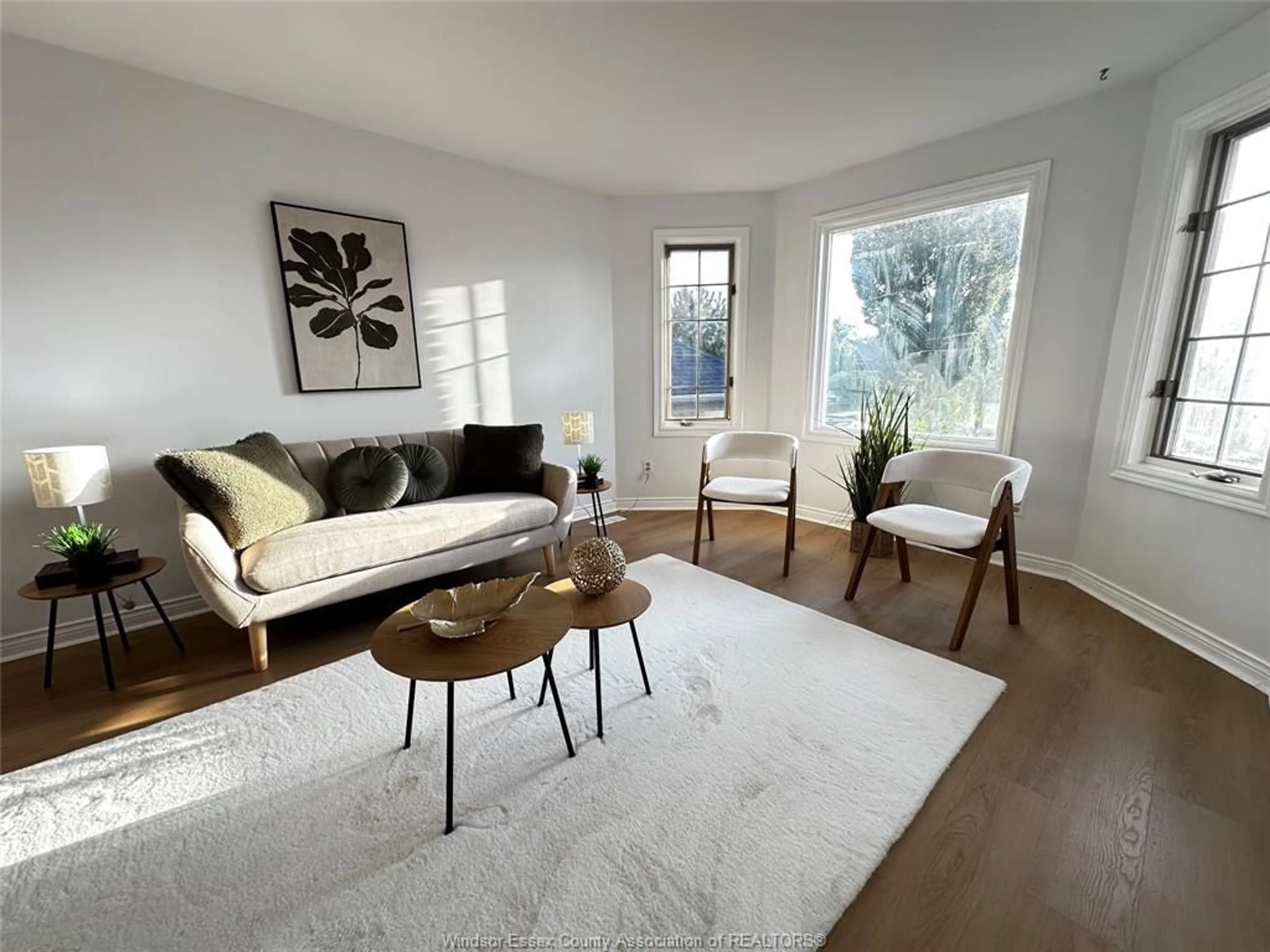 Living room with furniture, unknown for 3025 KENILWORTH, Windsor Ontario N9E 4M1