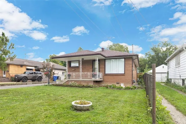 2680 JOS ST. LOUIS, Windsor 3