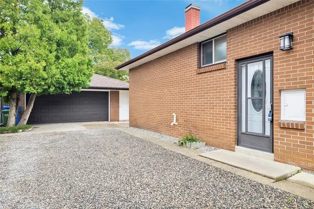 2680 JOS ST. LOUIS, Windsor 5