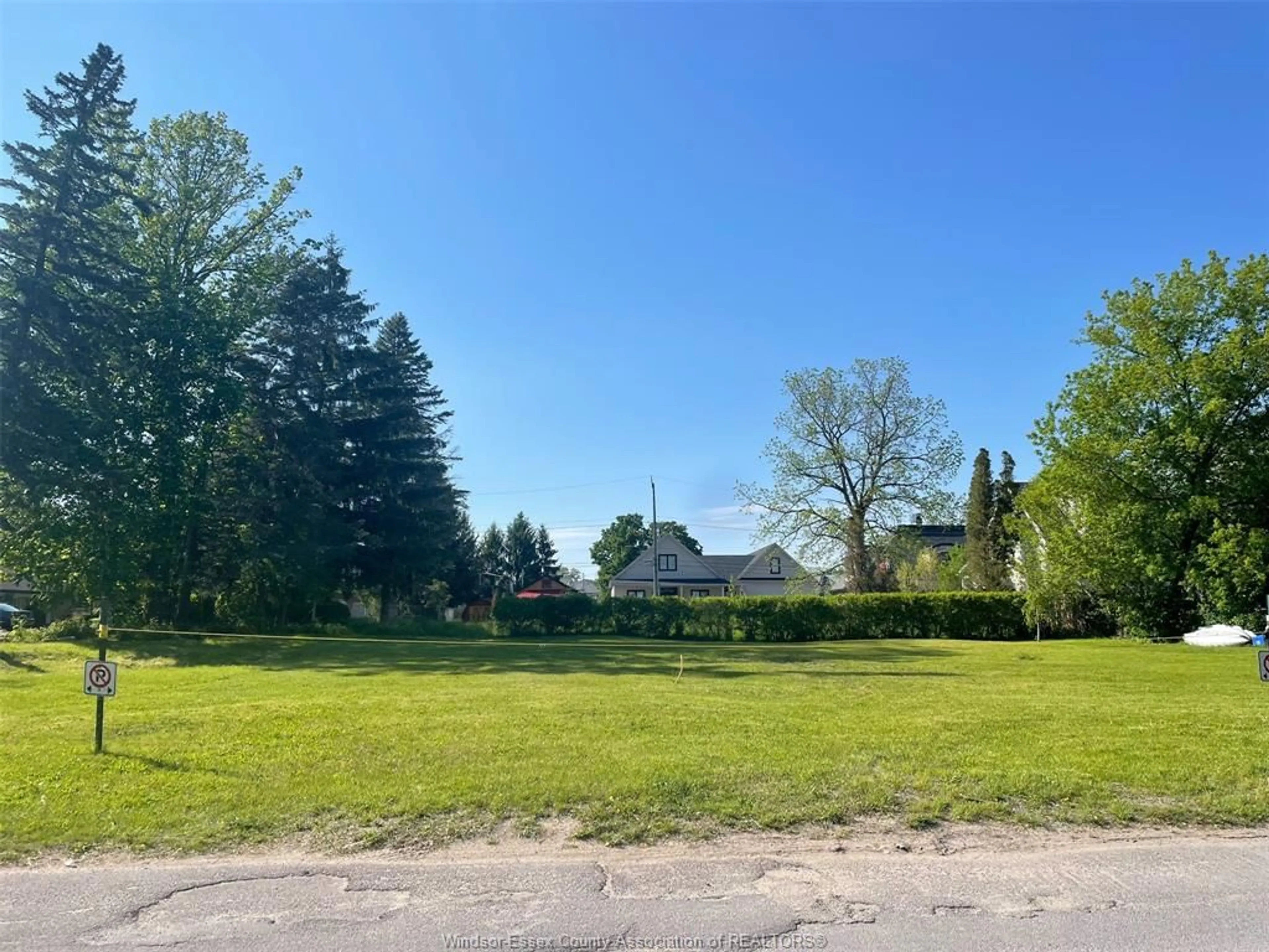 A pic from outside/outdoor area/front of a property/back of a property/a pic from drone, unknown for 3804 TERRACE Lane #LOTS 29 & 30, Crystal Beach Ontario L0S 1B0