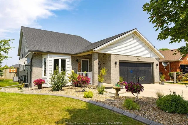 280 McLellan, Amherstburg 2