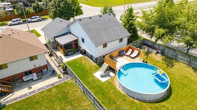 280 McLellan, Amherstburg 4
