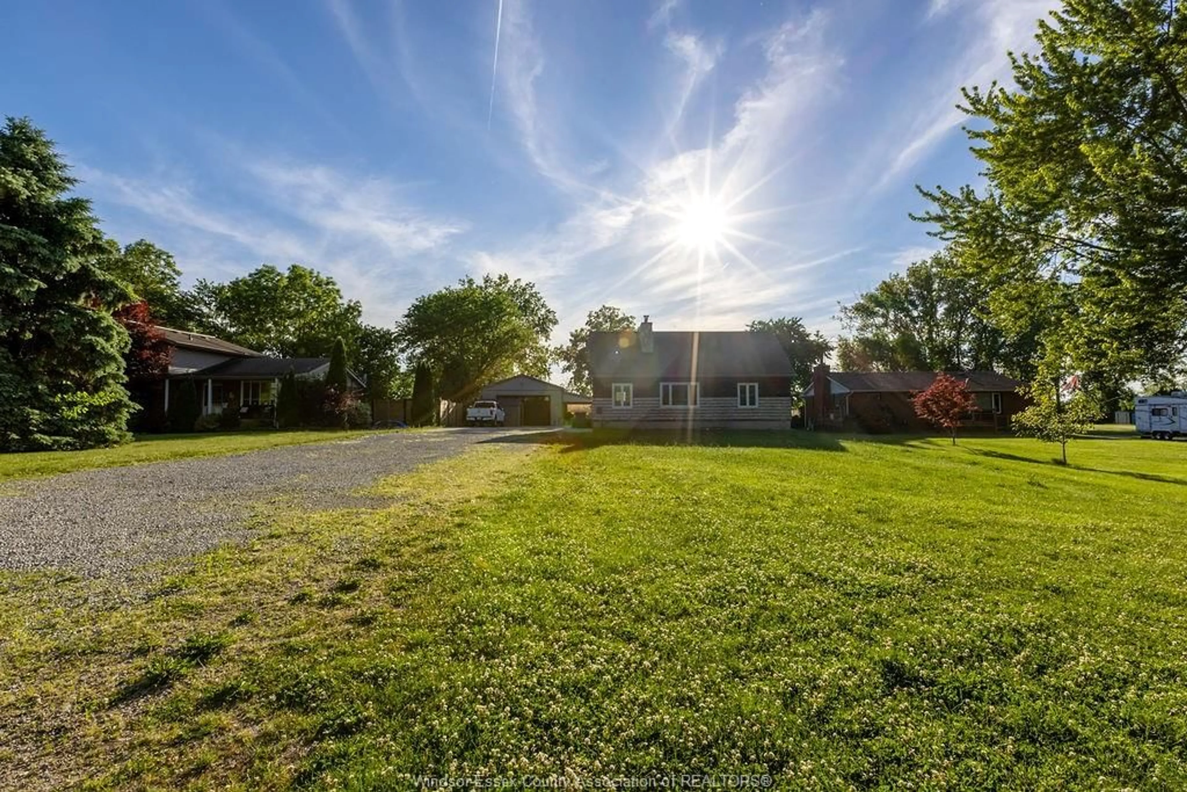 A pic from outside/outdoor area/front of a property/back of a property/a pic from drone, unknown for 2040 FRONT Rd, Amherstburg Ontario N9V 3R3