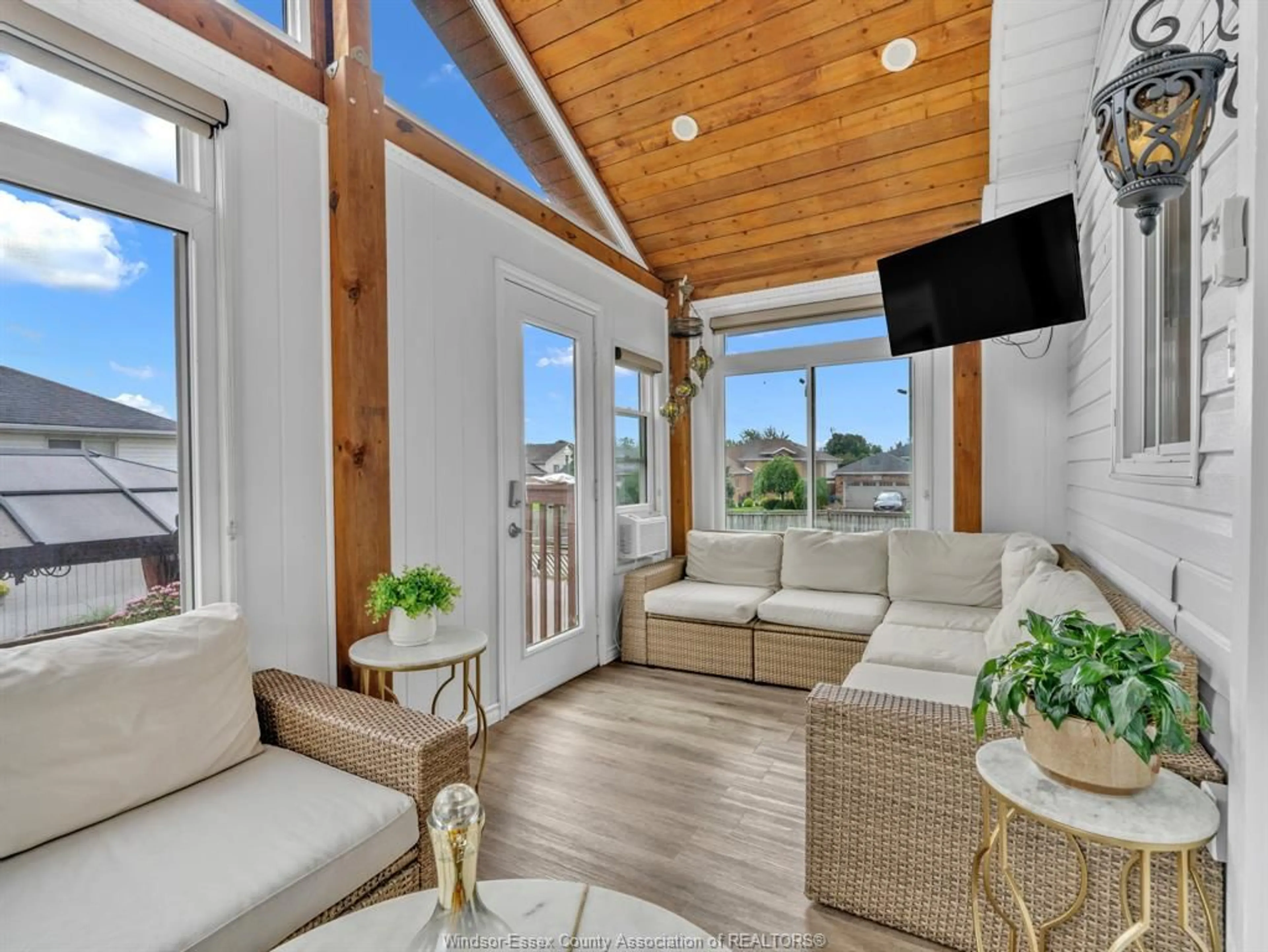 Living room with furniture, unknown for 4690 JESSICA Way, Windsor Ontario N9G 2S4