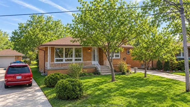 2666 JOS ST LOUIS, Windsor 3