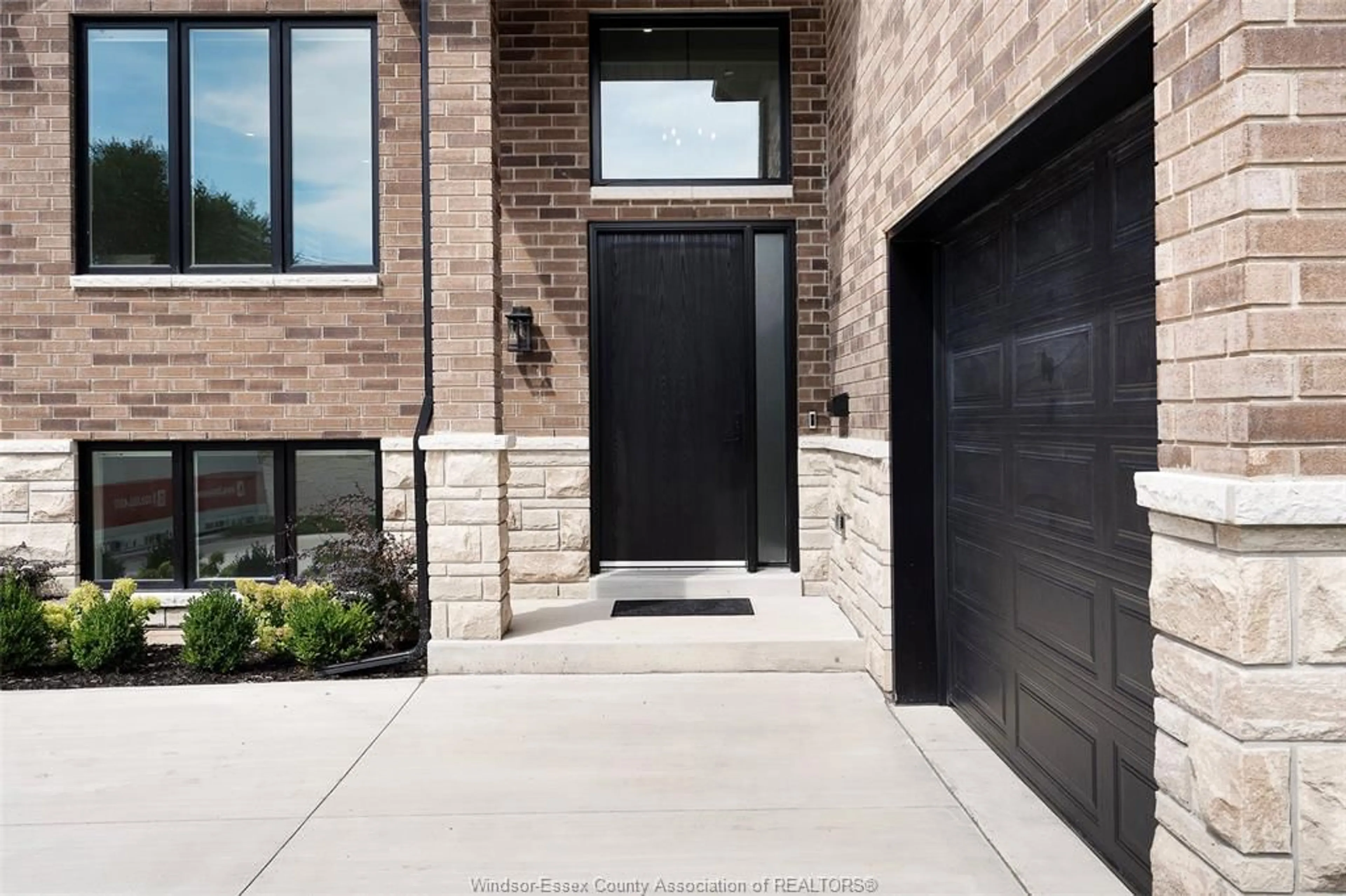 Unknown for 3838 RONALD AVE, Windsor Ontario N9G 1N3