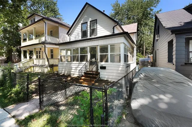1022 HICKORY Rd, Windsor 3