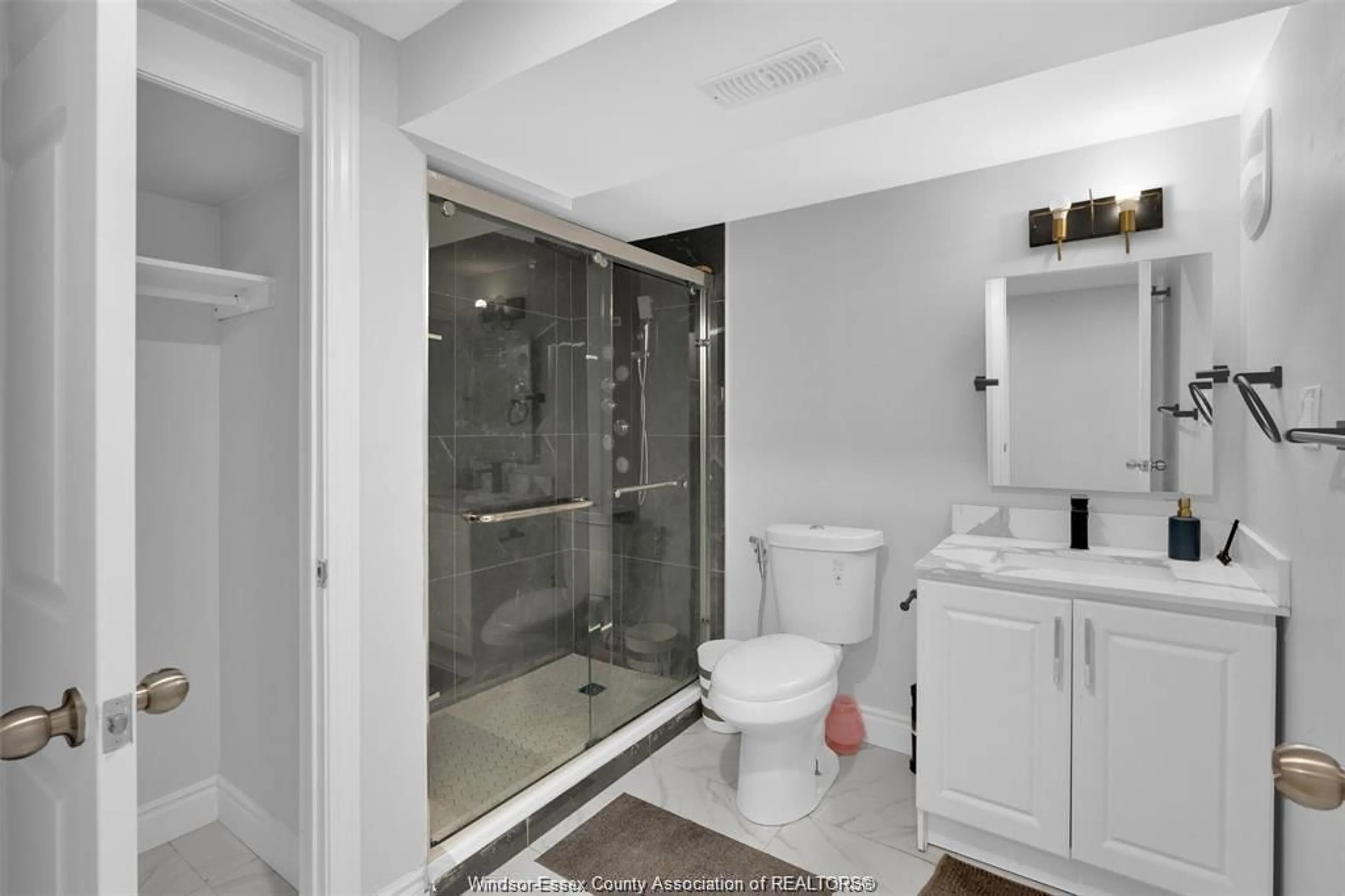 Standard bathroom, ceramic/tile floor for 1616 BURWELL Crt, Windsor Ontario N9C 3Z8