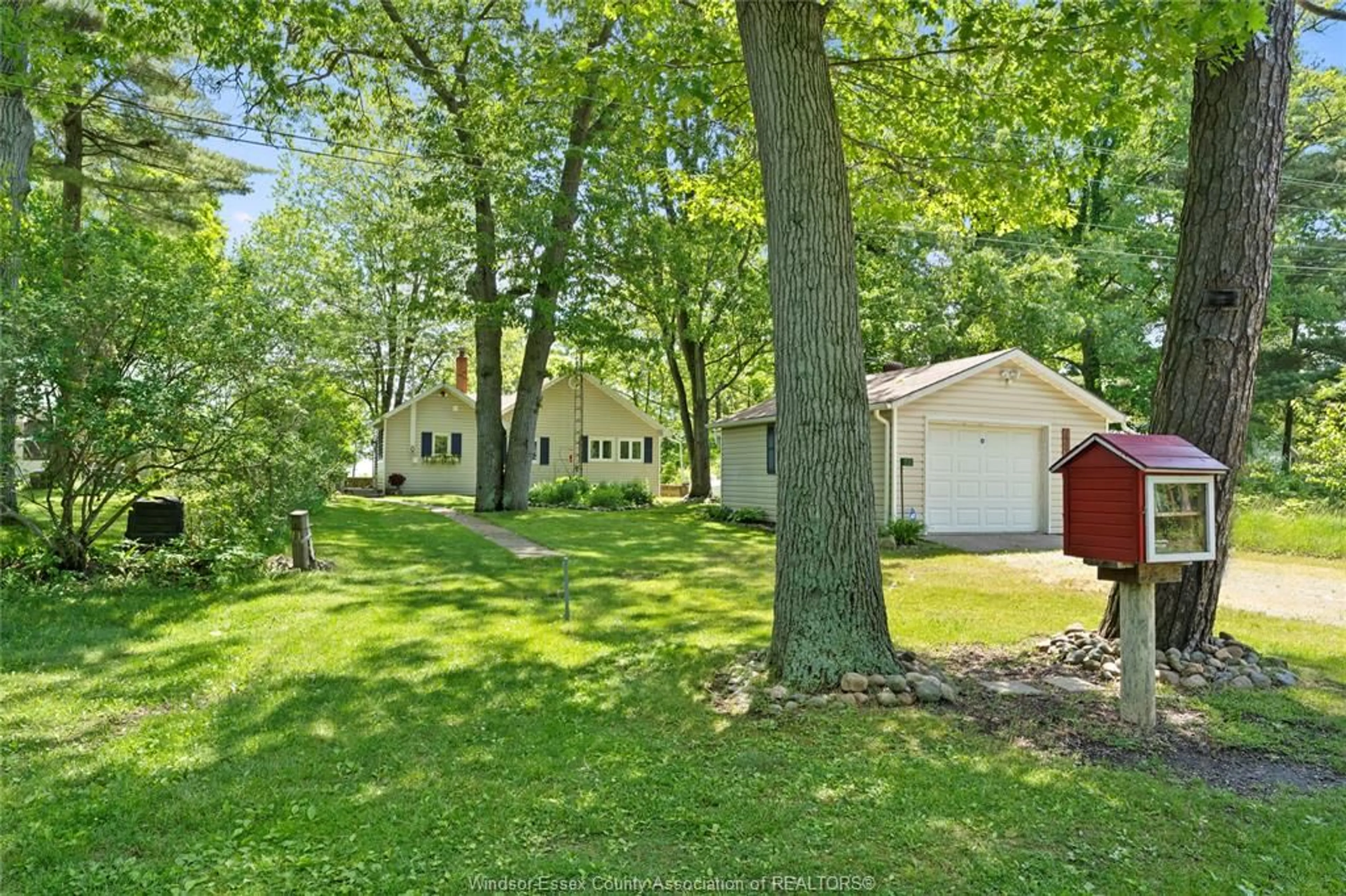 A pic from outside/outdoor area/front of a property/back of a property/a pic from drone, unknown for 17520 Lakeshore Rd, Rondeau Park Ontario N0P 1X0