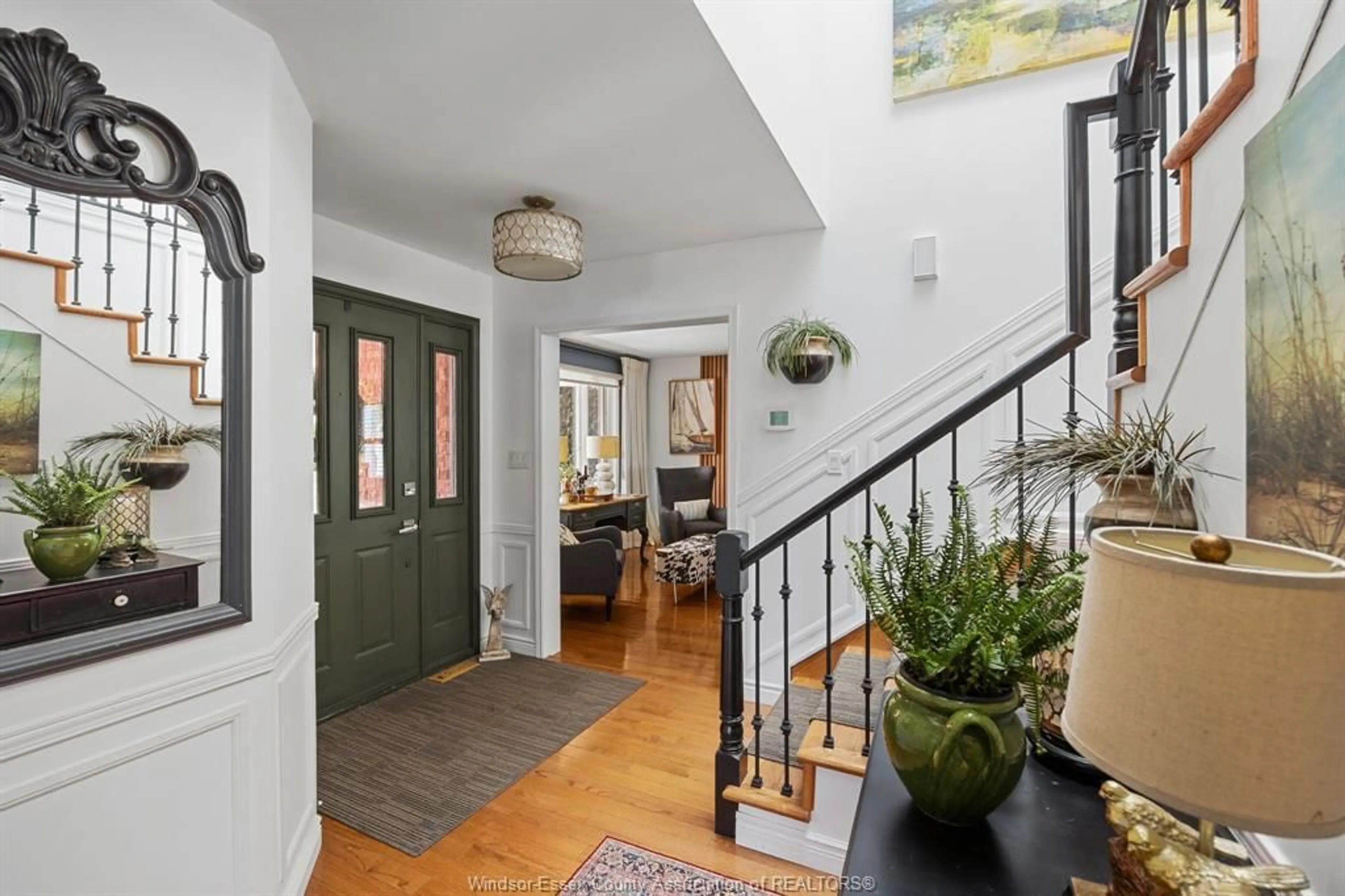 Indoor entryway for 3914 ST. CLAIR Rd, Stoney Point Ontario N0R 1N0