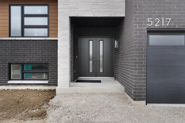 2410 PARTINGTON, Windsor 5