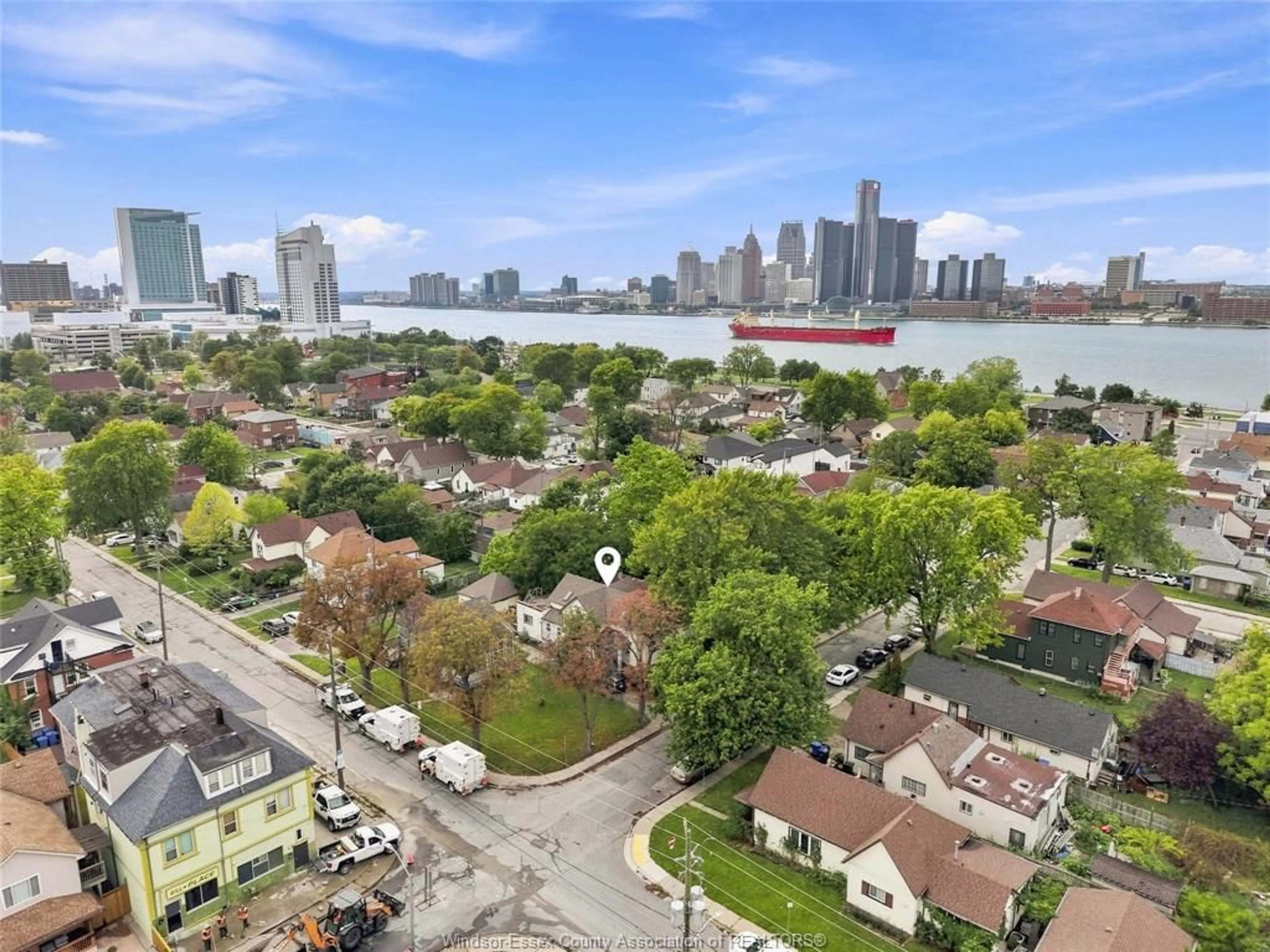 A pic from outside/outdoor area/front of a property/back of a property/a pic from drone, water/lake/river/ocean view for 377 PARENT, Windsor Ontario N9A 2B7