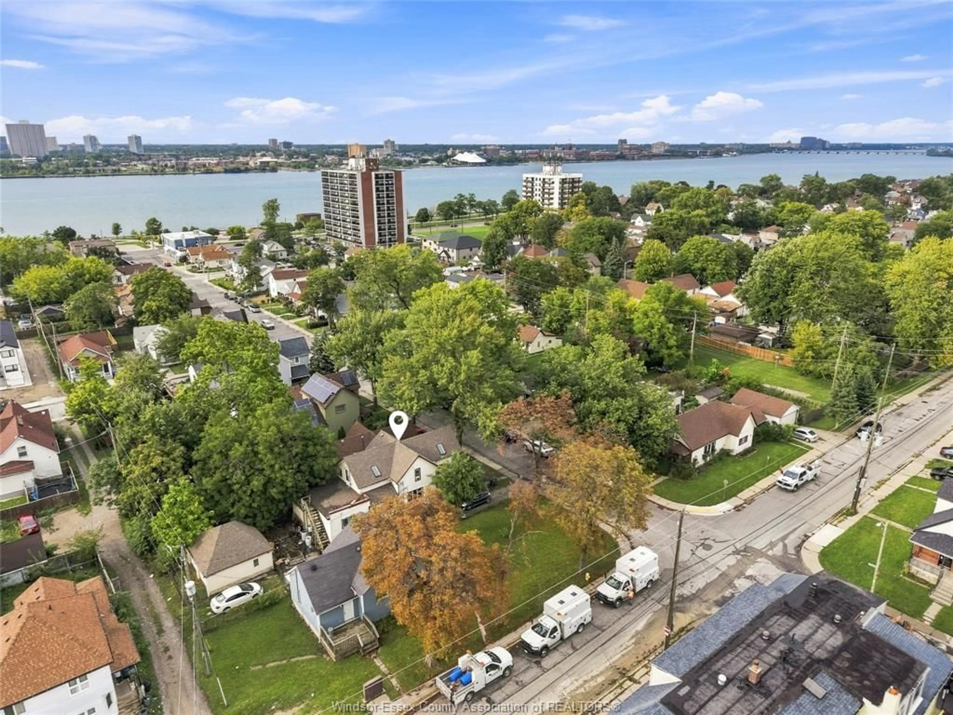 A pic from outside/outdoor area/front of a property/back of a property/a pic from drone, water/lake/river/ocean view for 377 PARENT, Windsor Ontario N9A 2B7