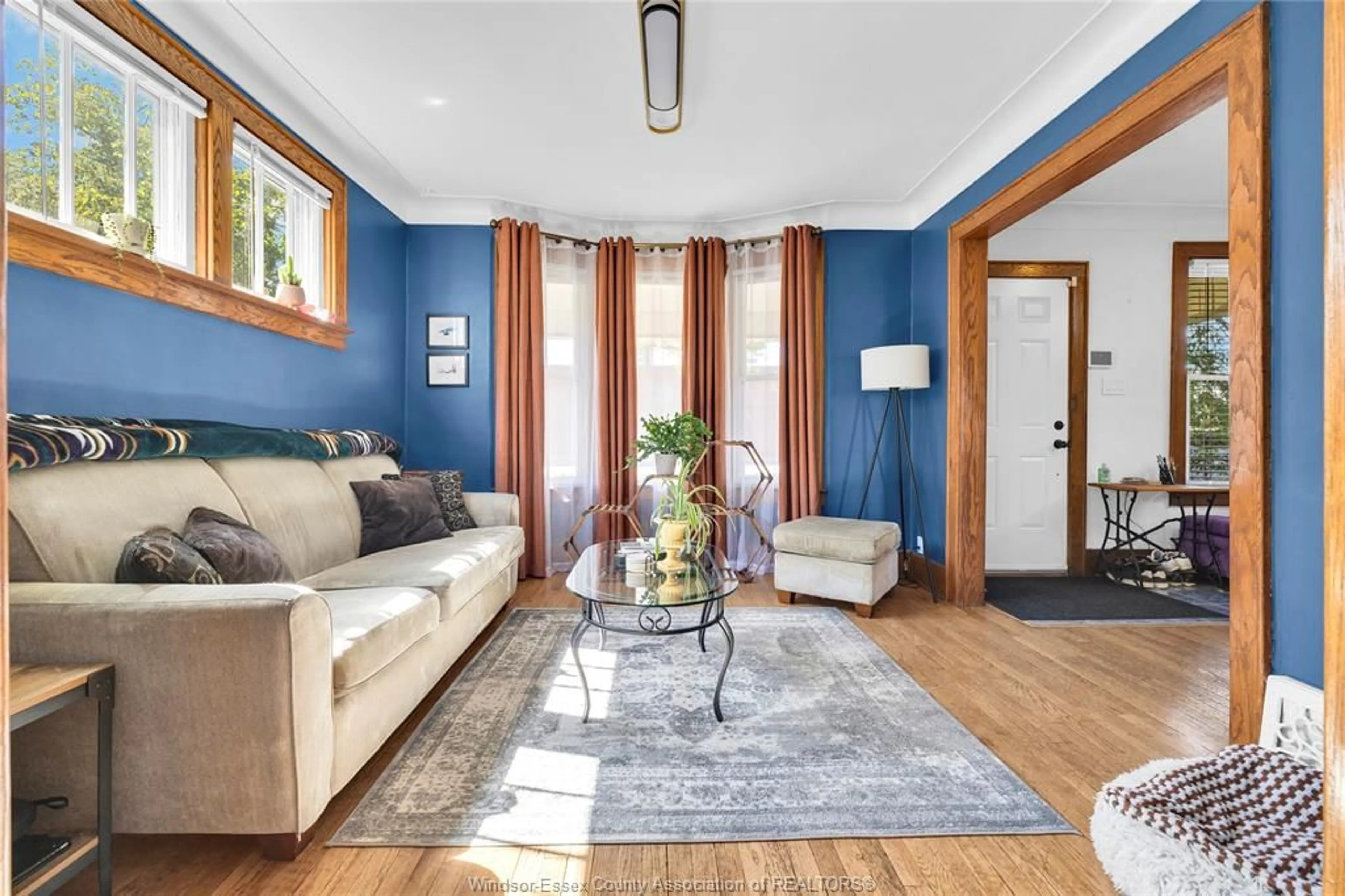 Living room with furniture, unknown for 916 WINDSOR Ave, Windsor Ontario N9A 1K2