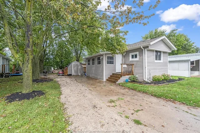 152 DANA Dr, Essex 5