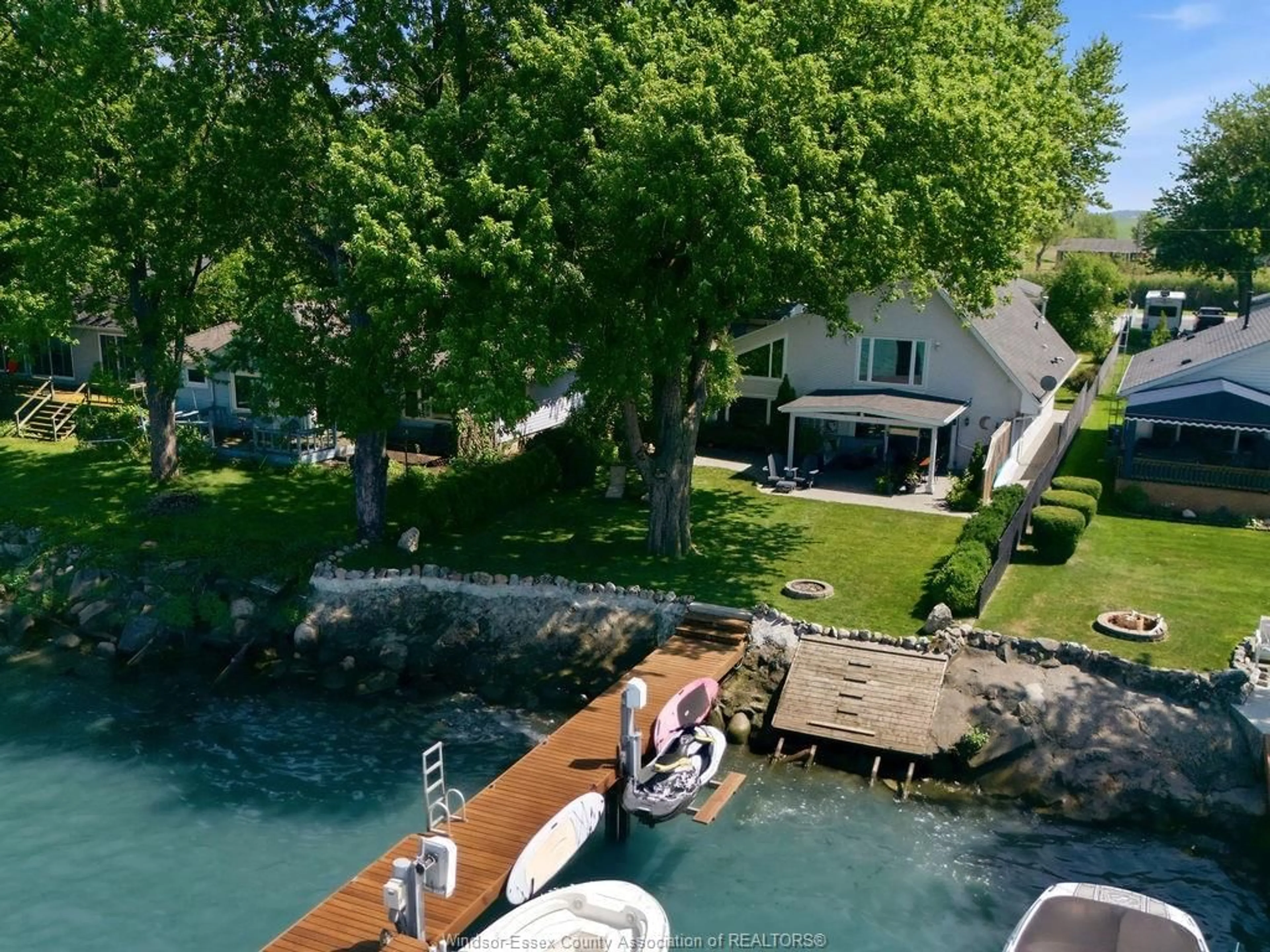 A pic from outside/outdoor area/front of a property/back of a property/a pic from drone, water/lake/river/ocean view for 431 CHARRON BEACH, Lakeshore Ontario N0R 1A0