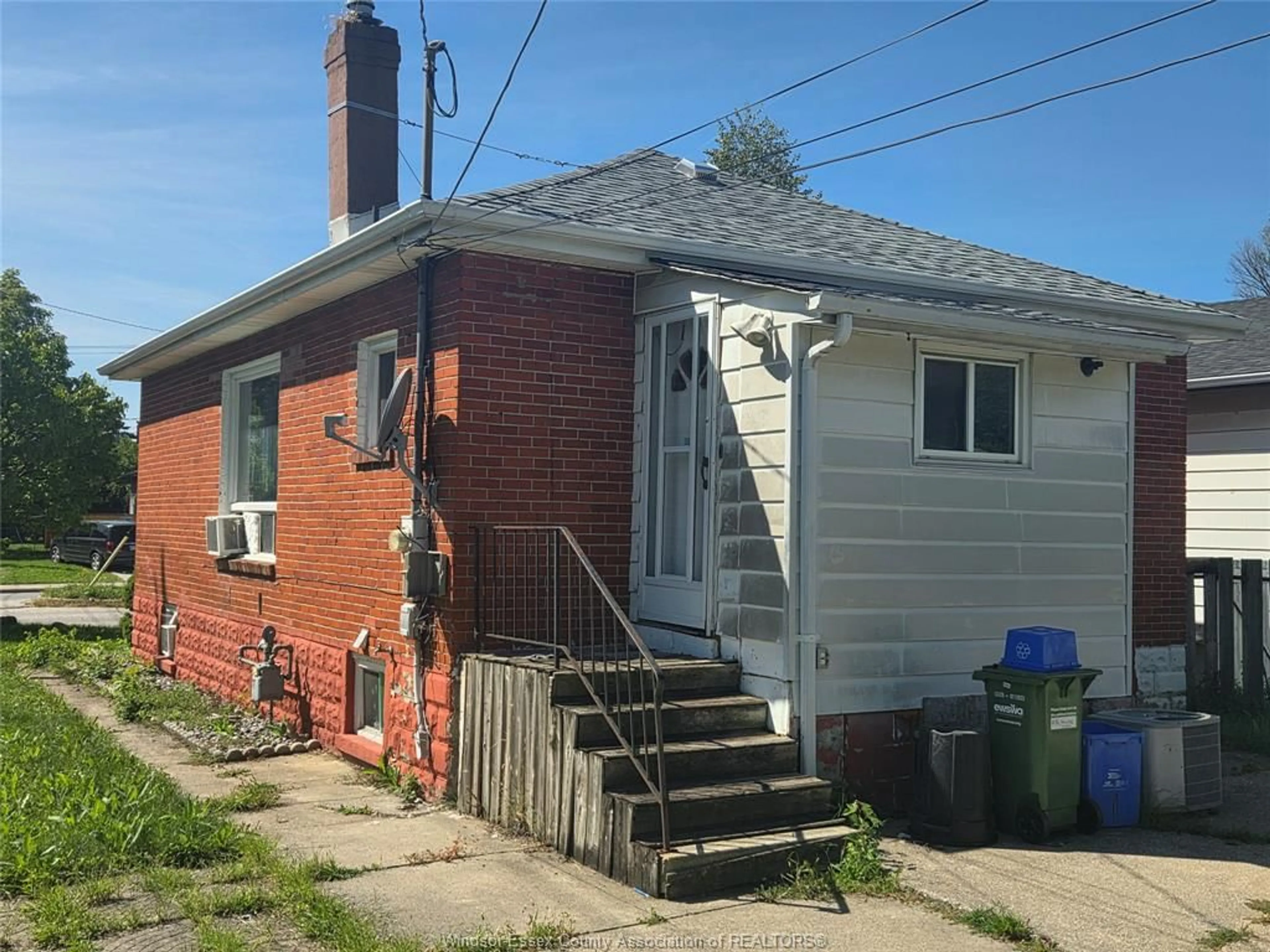 Home with brick exterior material, street for 1396 Janette Ave, Windsor Ontario N8X 1Y8