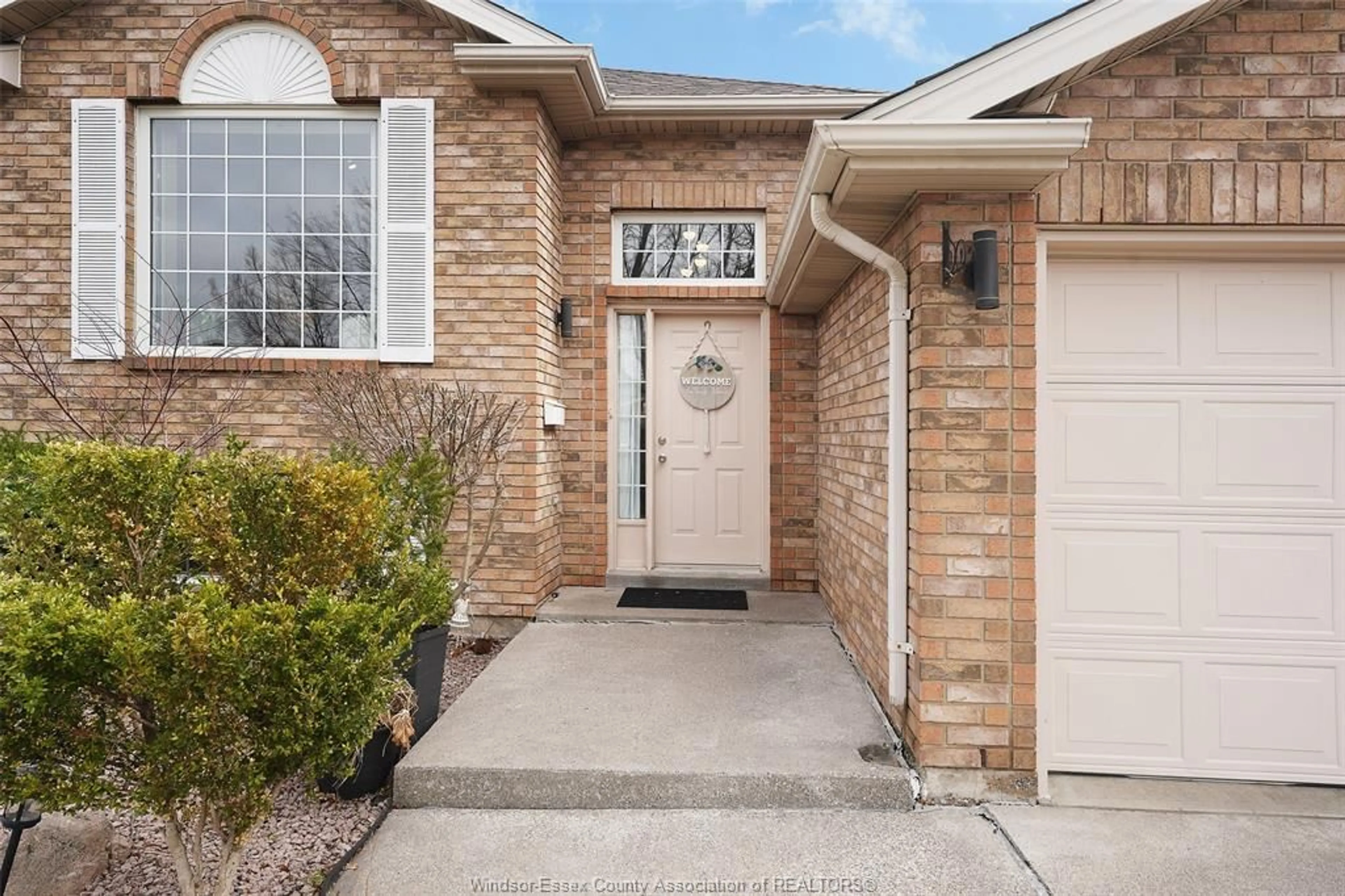 Home with brick exterior material, street for 3888 ARISTOTLE Cres, Windsor Ontario N9G 2N9