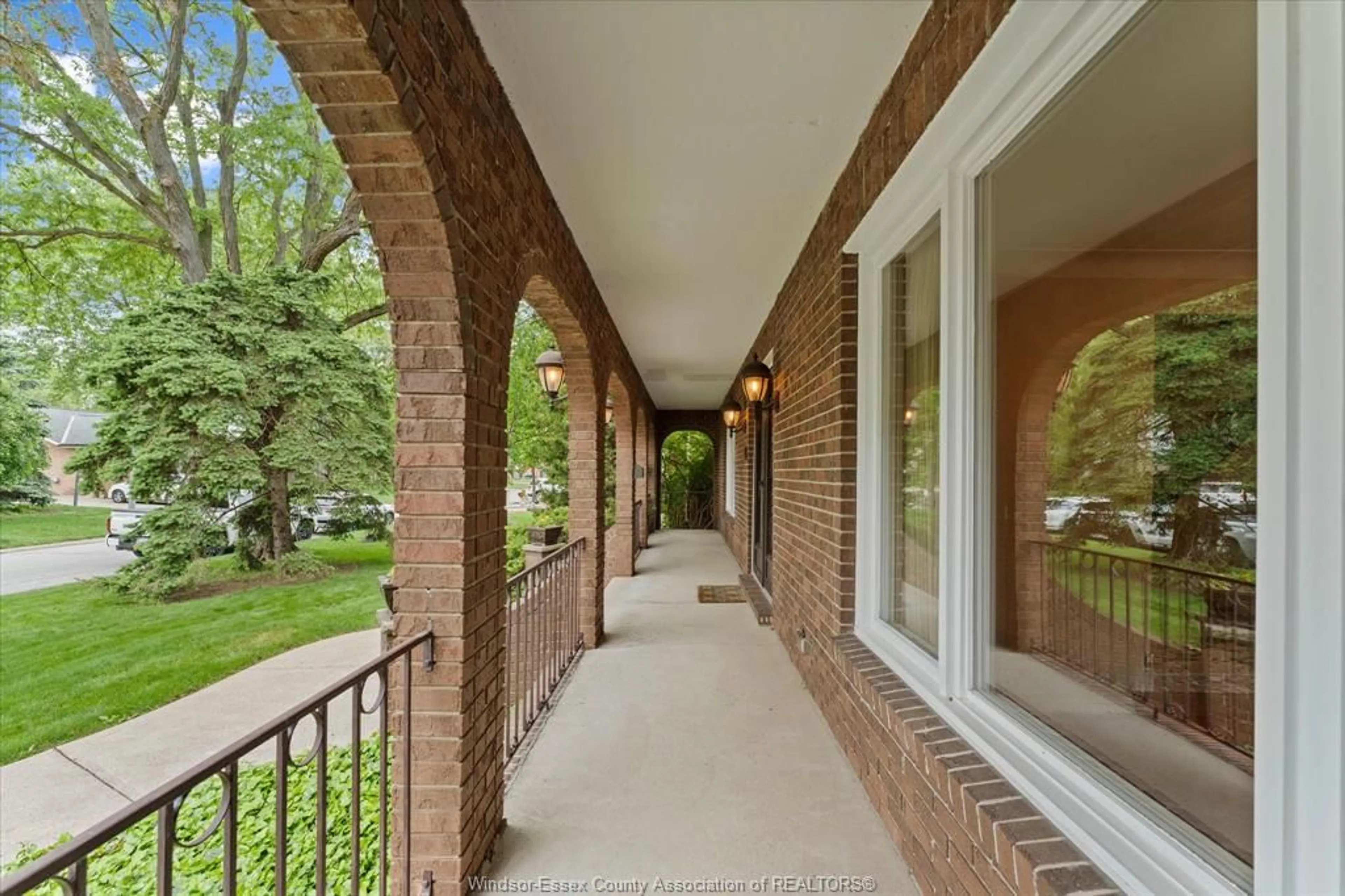 Unknown for 3696 Huntington Ave, Windsor Ontario N9E 3N3