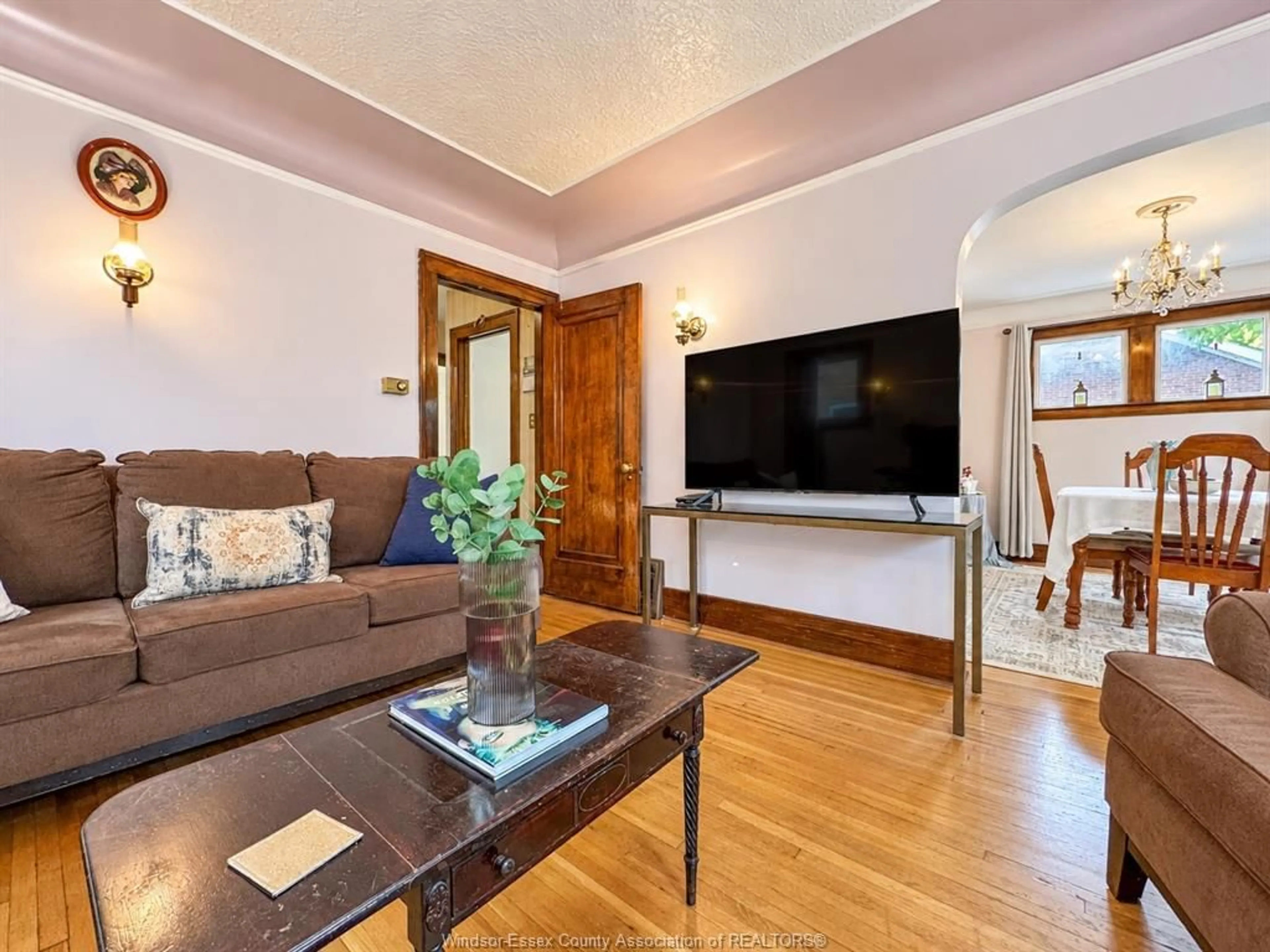 Living room with furniture, wood/laminate floor for 2270 LILLIAN, Windsor Ontario N8X 4B2