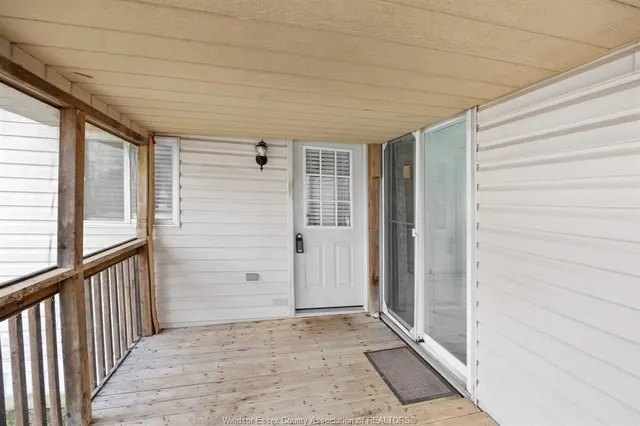 326 BEVERLY, Essex 2