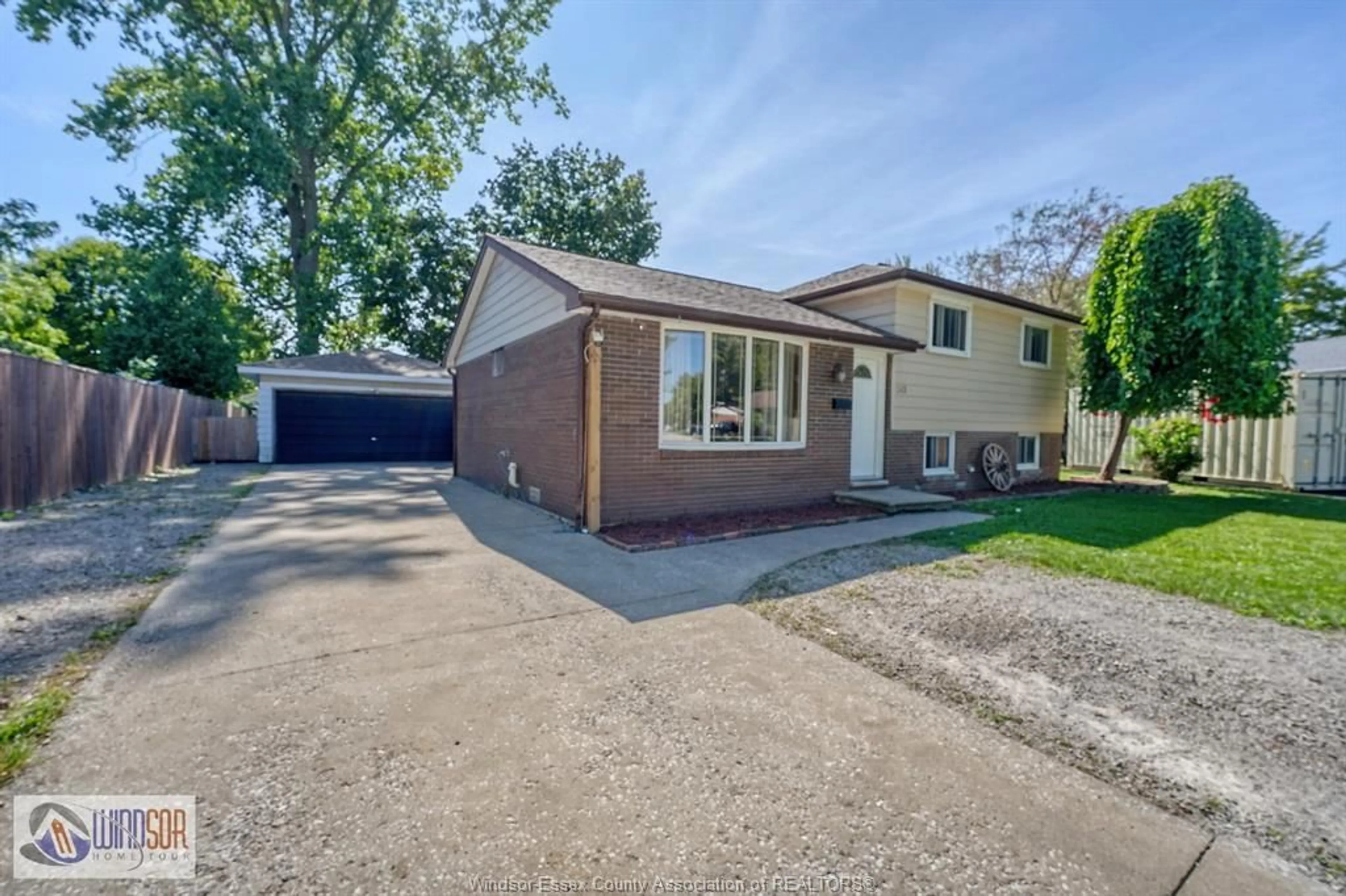 Home with brick exterior material, street for 243 HAWTHORN, Amherstburg Ontario N9V 1R9