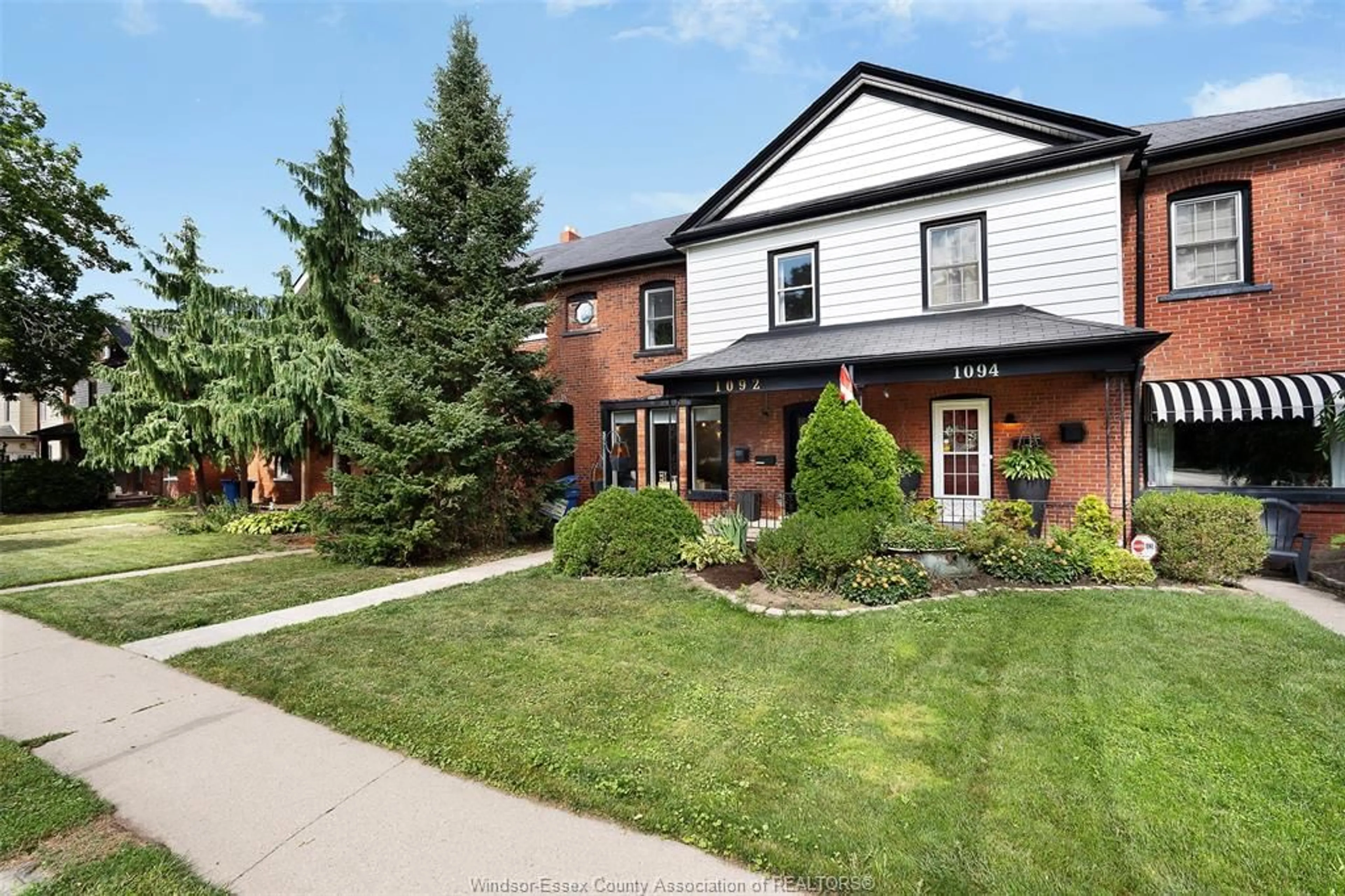 Home with brick exterior material, street for 1092 MONMOUTH ROAD, Windsor Ontario N8Y 3L7