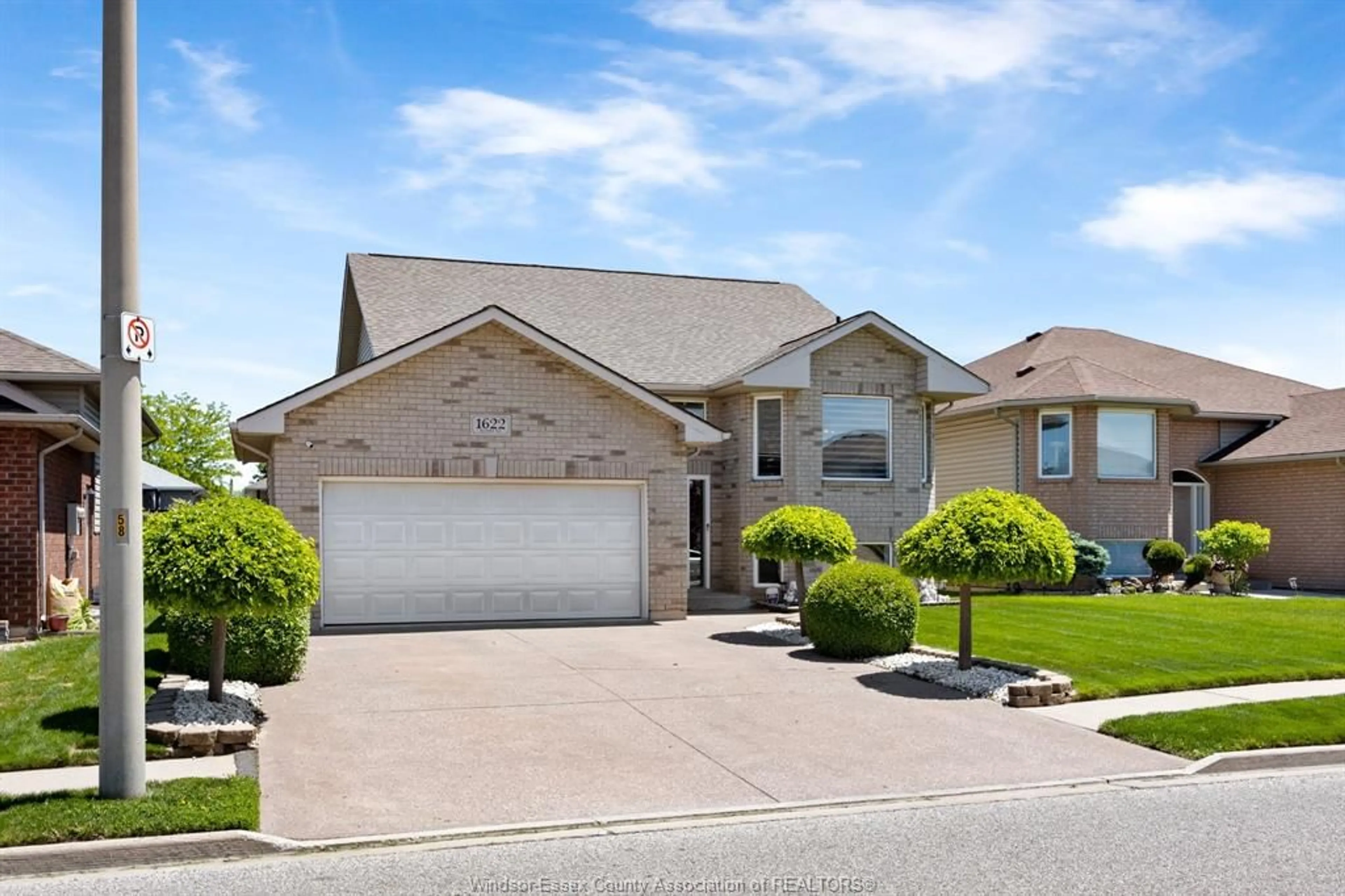 Home with brick exterior material, street for 1622 CLOVER, Windsor Ontario N8P 1R1