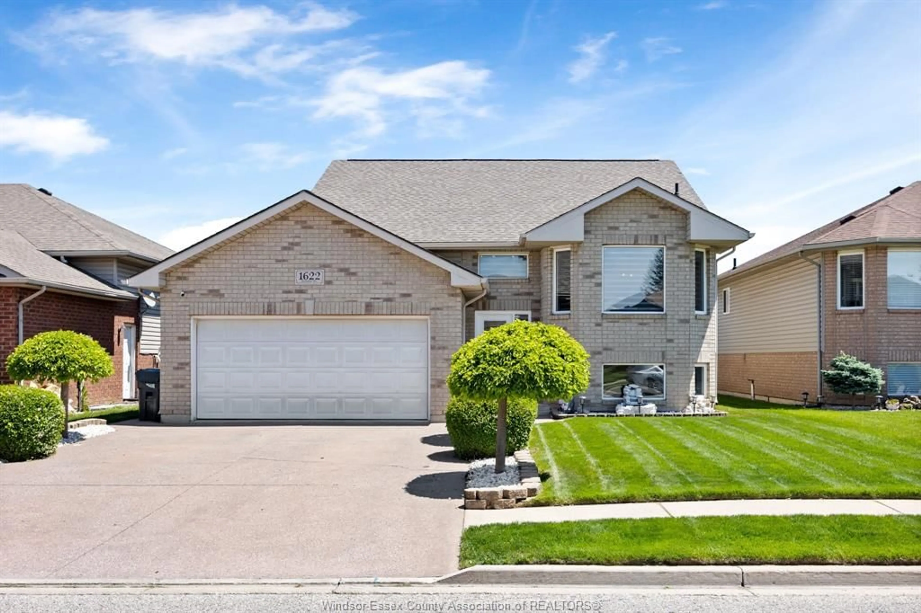Home with vinyl exterior material, street for 1622 CLOVER, Windsor Ontario N8P 1R1