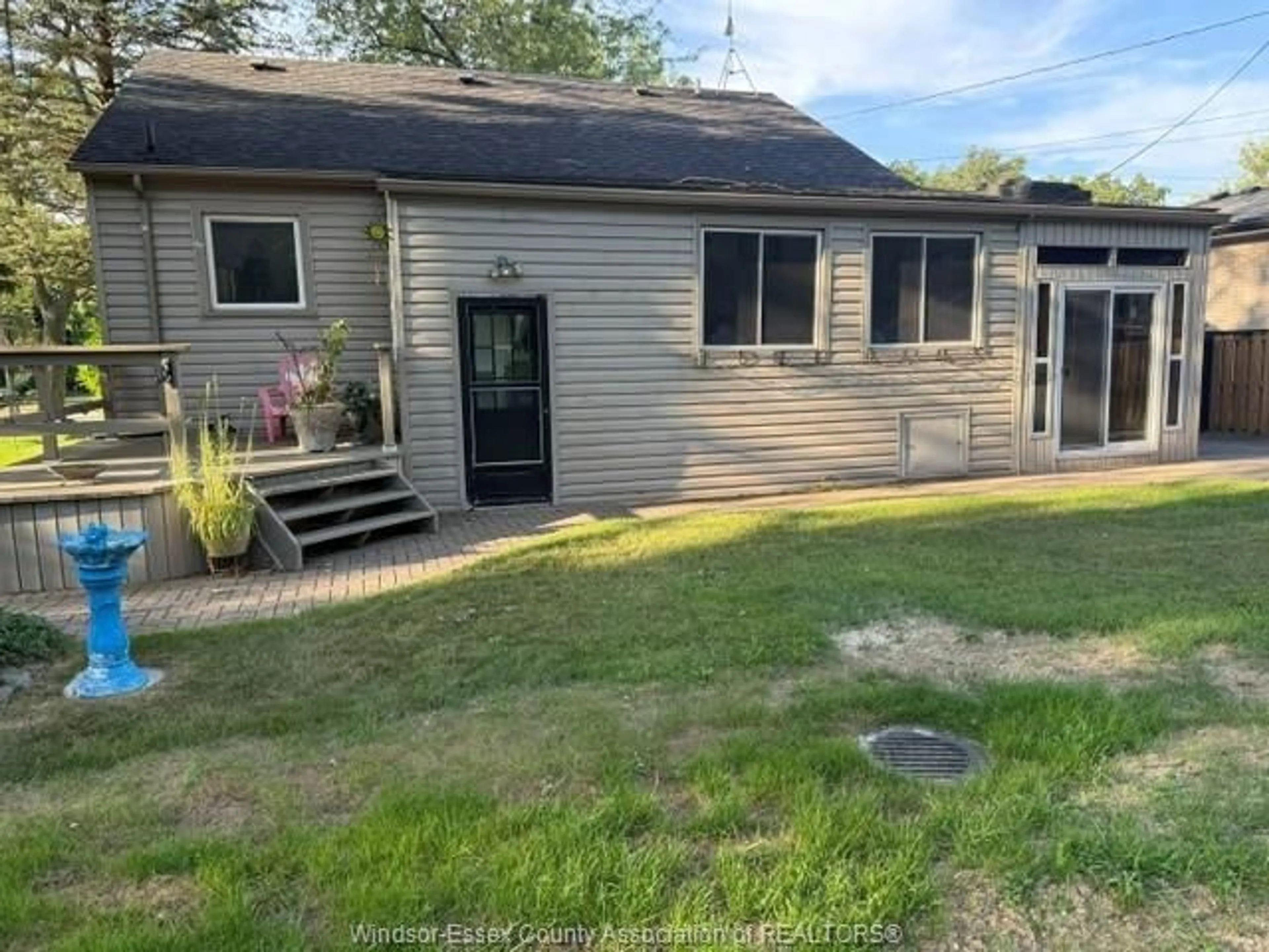 A pic from outside/outdoor area/front of a property/back of a property/a pic from drone, street for 2115 TODD Lane, LaSalle Ontario N9H 1L6