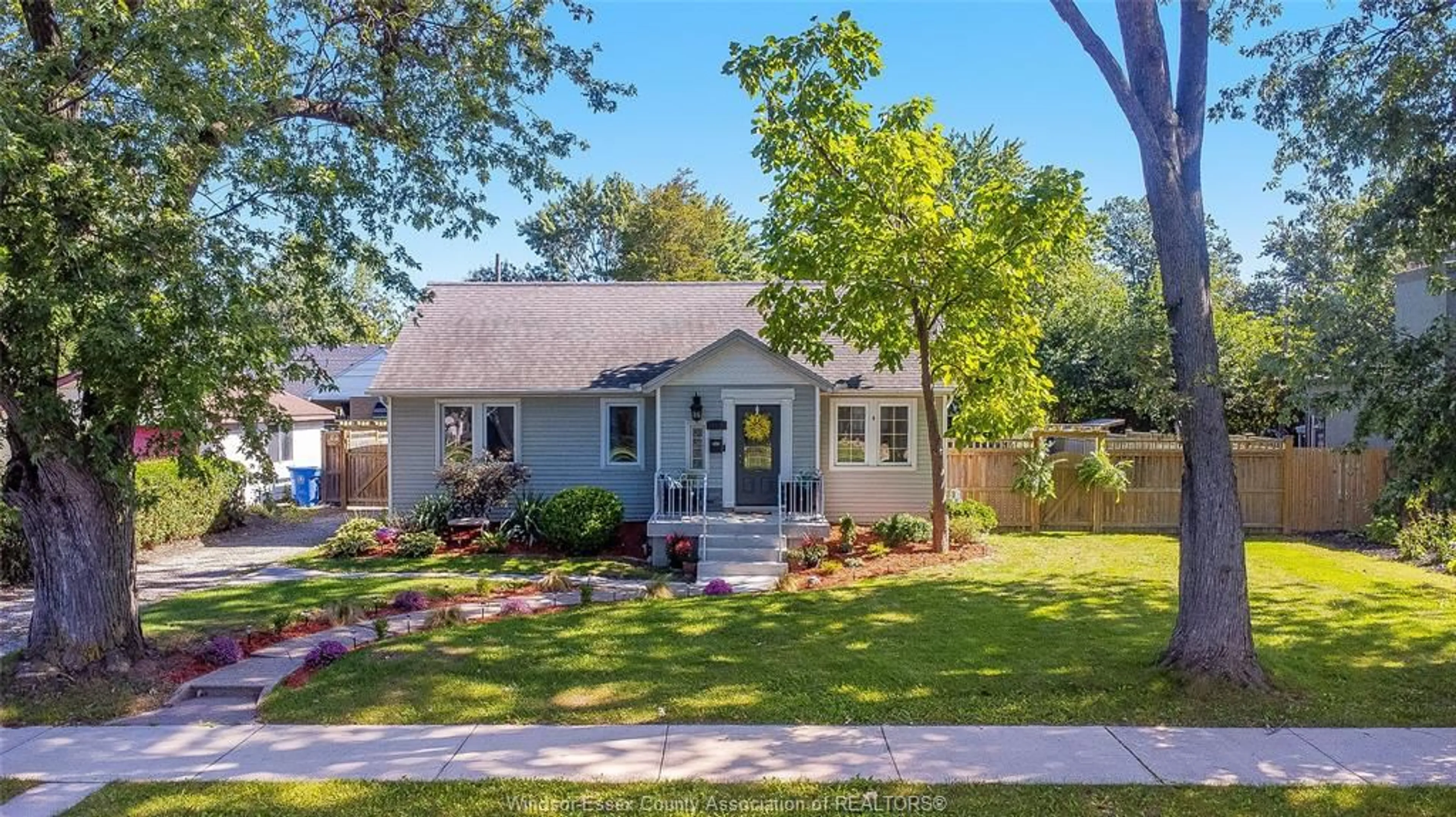 Home with vinyl exterior material, street for 2484 WESTMINSTER Blvd, Windsor Ontario N8T 1Y1