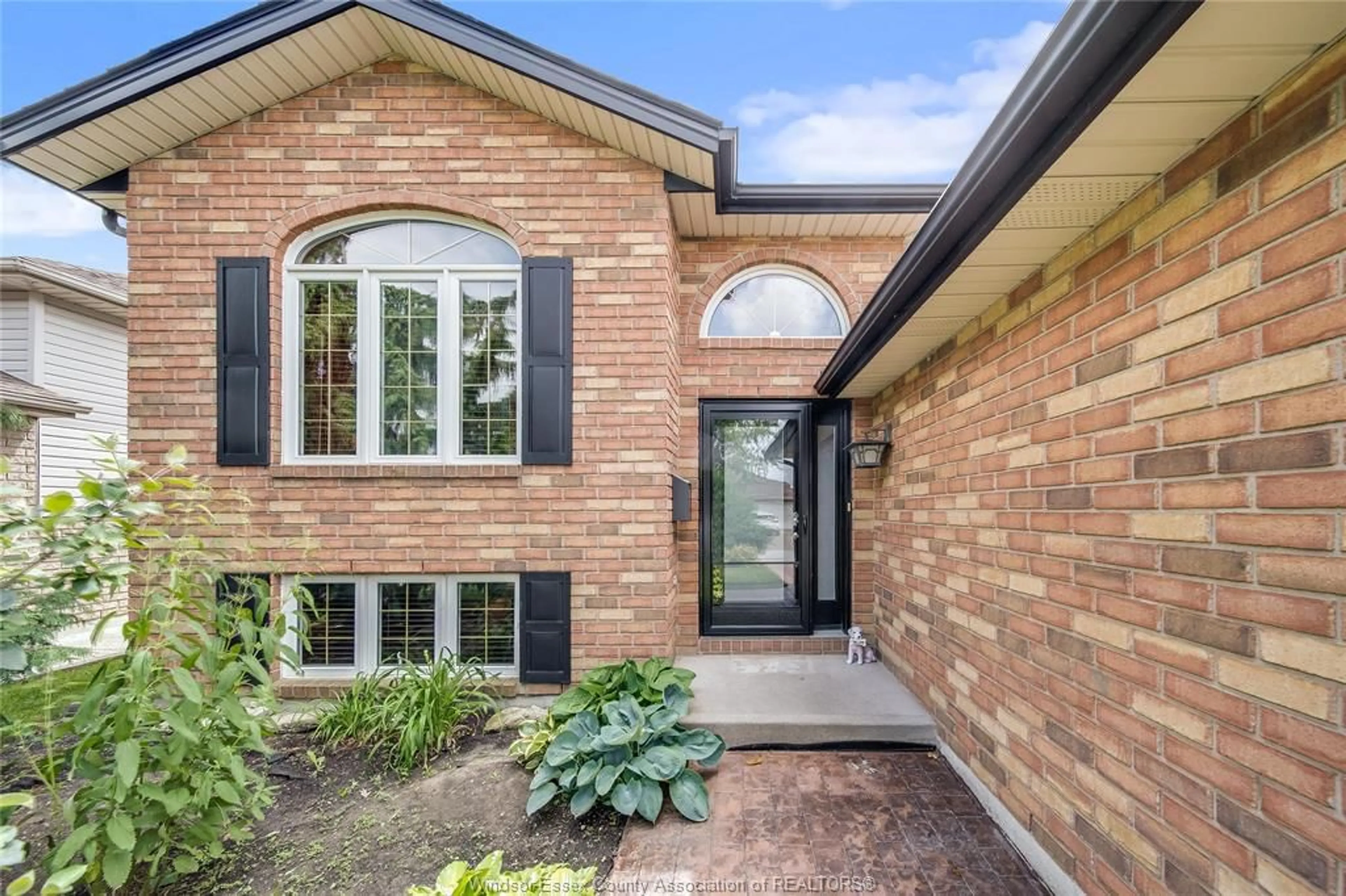 Home with brick exterior material, street for 647 ALPENROSE Crt, Windsor Ontario N9G 2X7