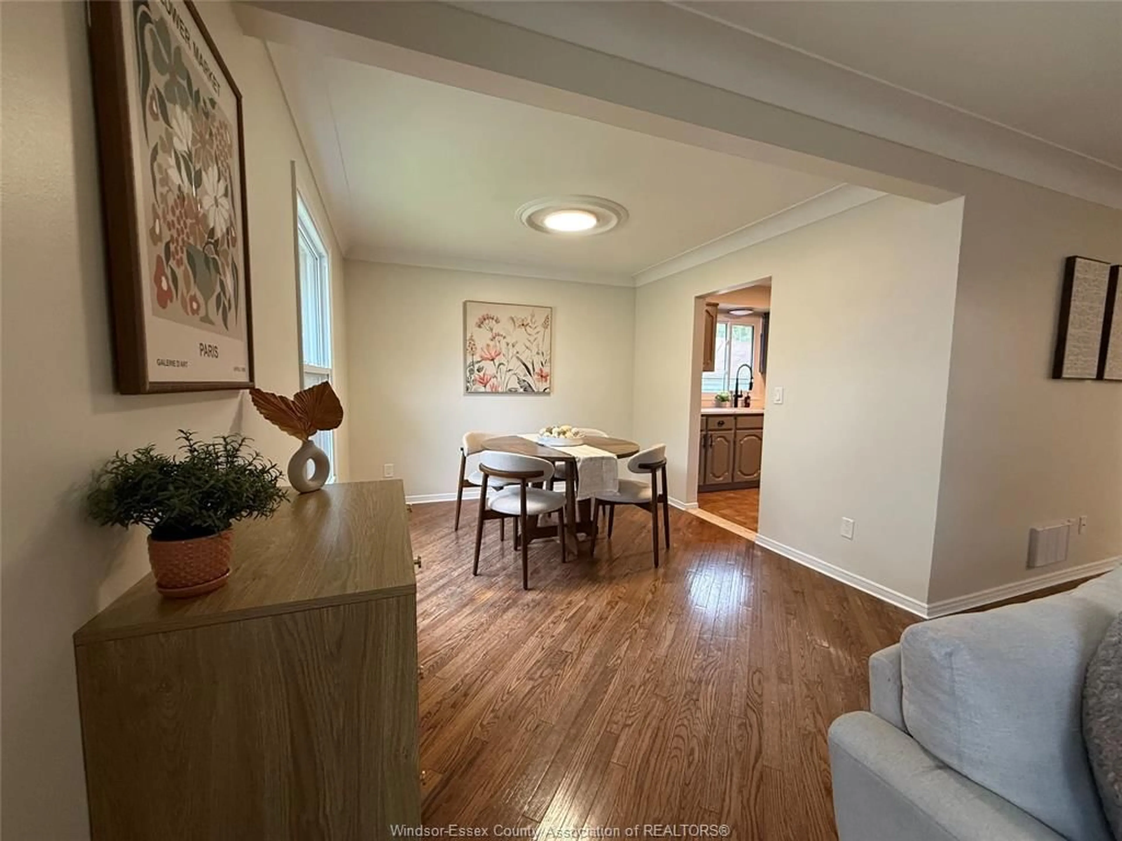 Dining room, wood/laminate floor for 3189 Mulberry, Windsor Ontario N8R 2A4