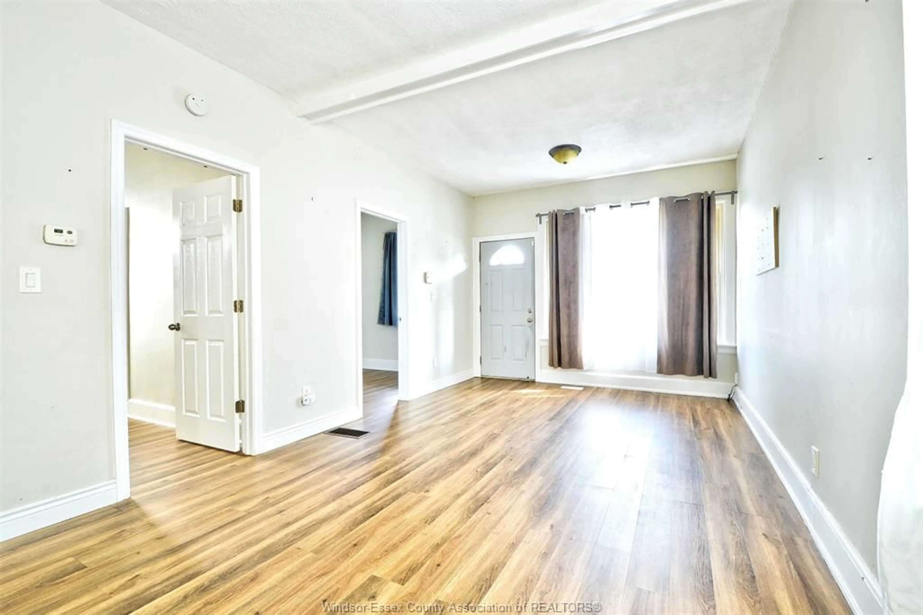 A pic of a room for 1187 Lincoln Rd, Windsor Ontario N8Y 2H6