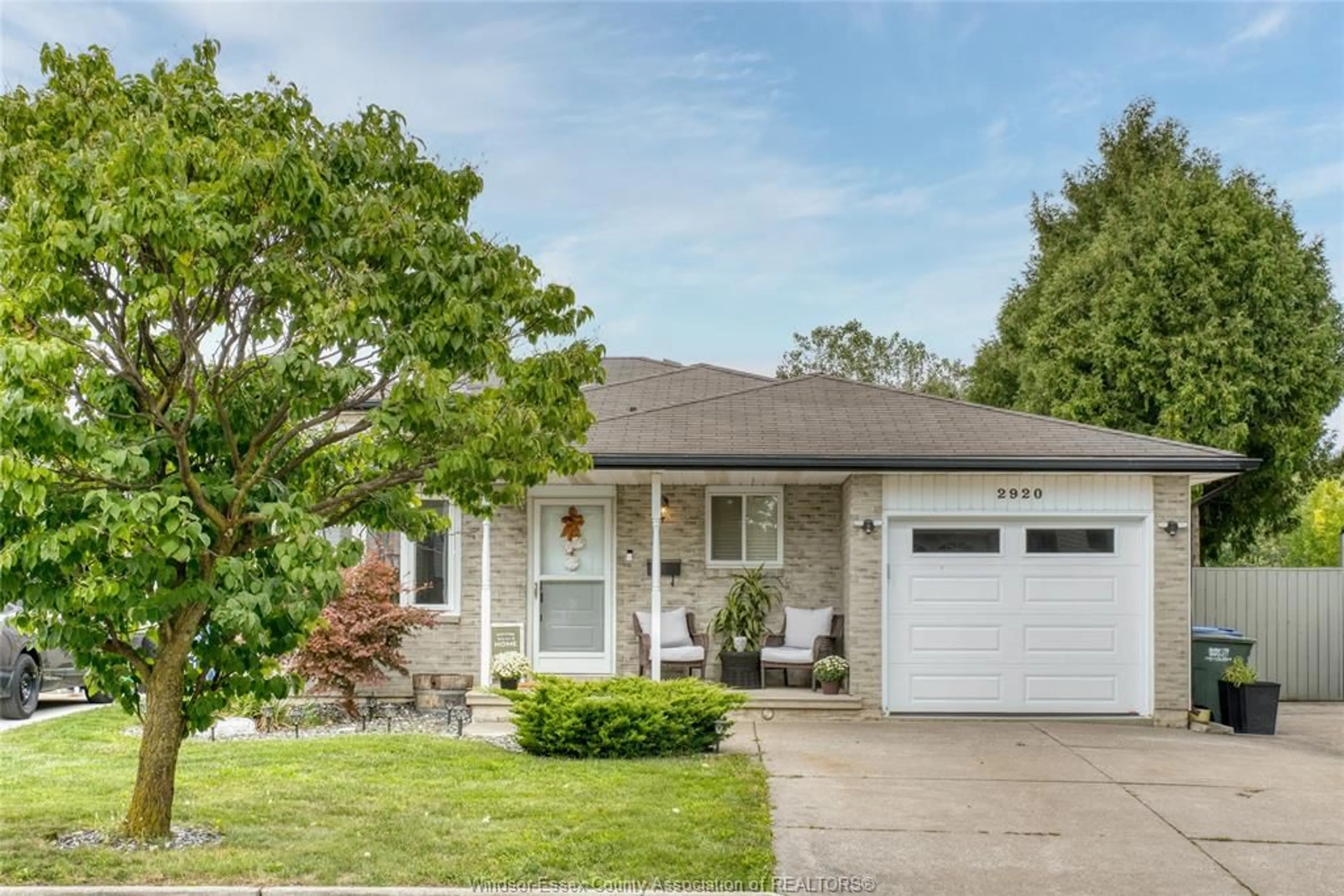 Home with vinyl exterior material, street for 2920 ROBILLARD Cres, Windsor Ontario N8W 5L2