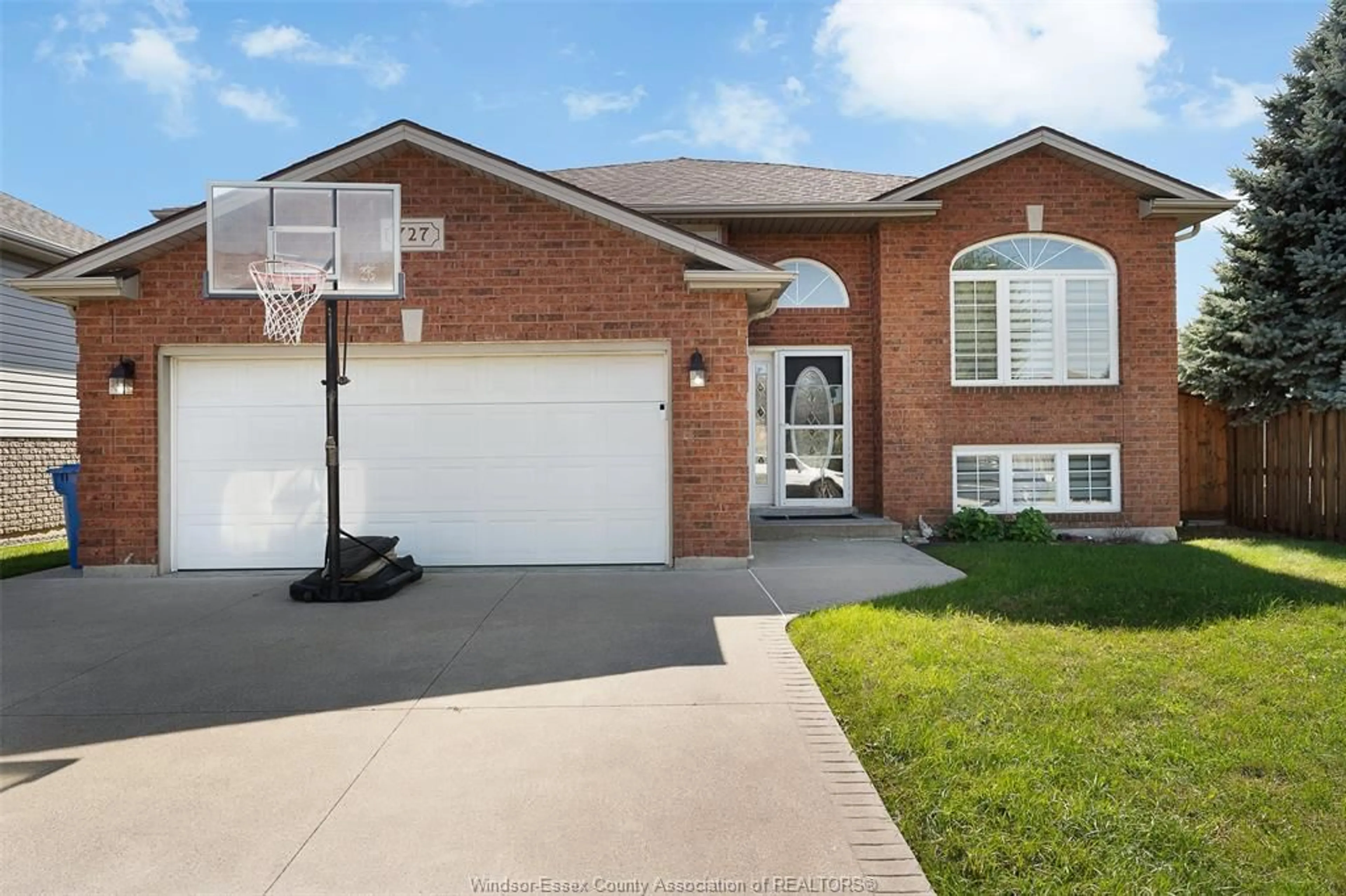 Home with brick exterior material, street for 727 ALPENROSE, Windsor Ontario N9G 2X7