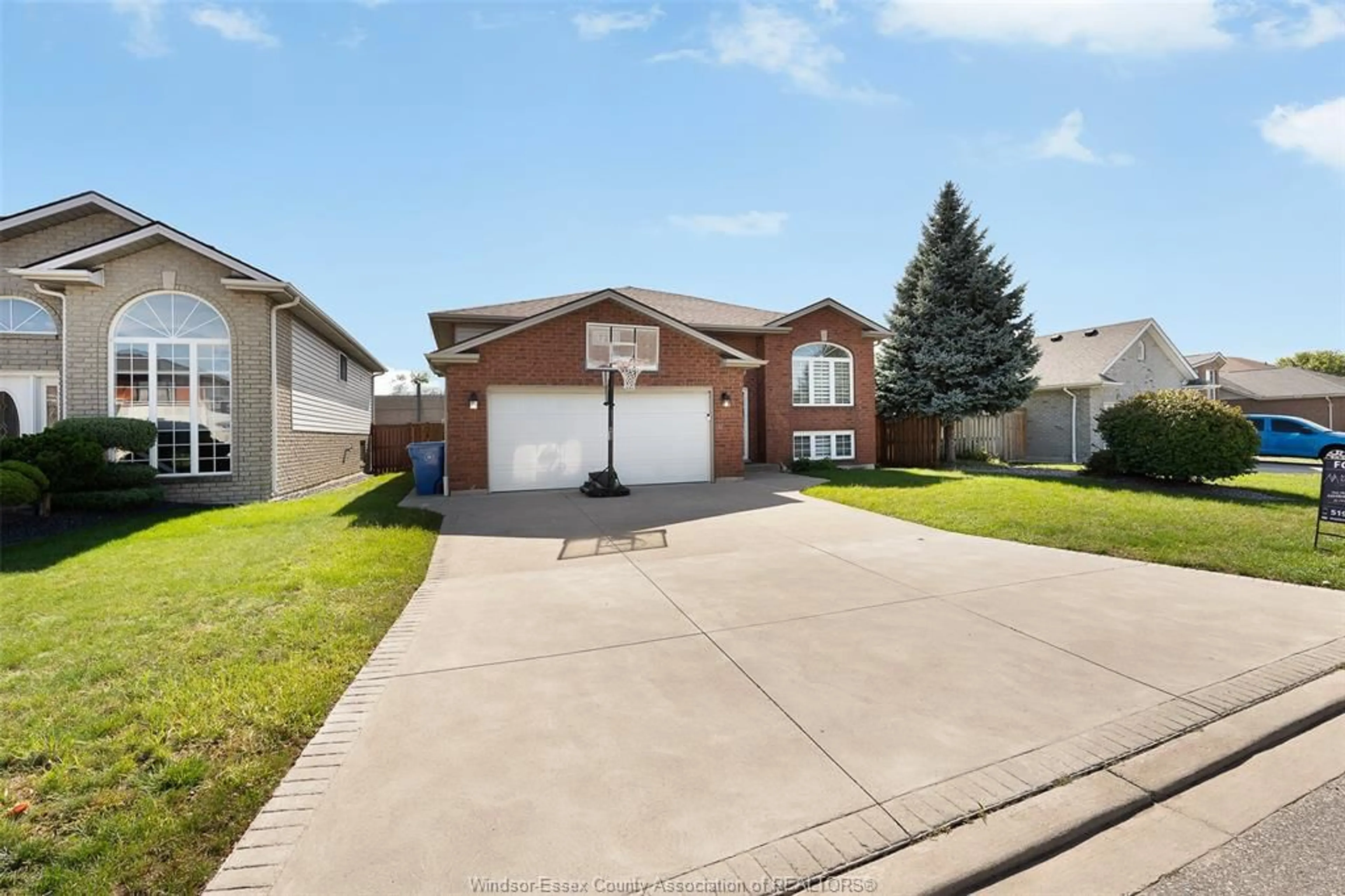 Unknown for 727 ALPENROSE, Windsor Ontario N9G 2X7