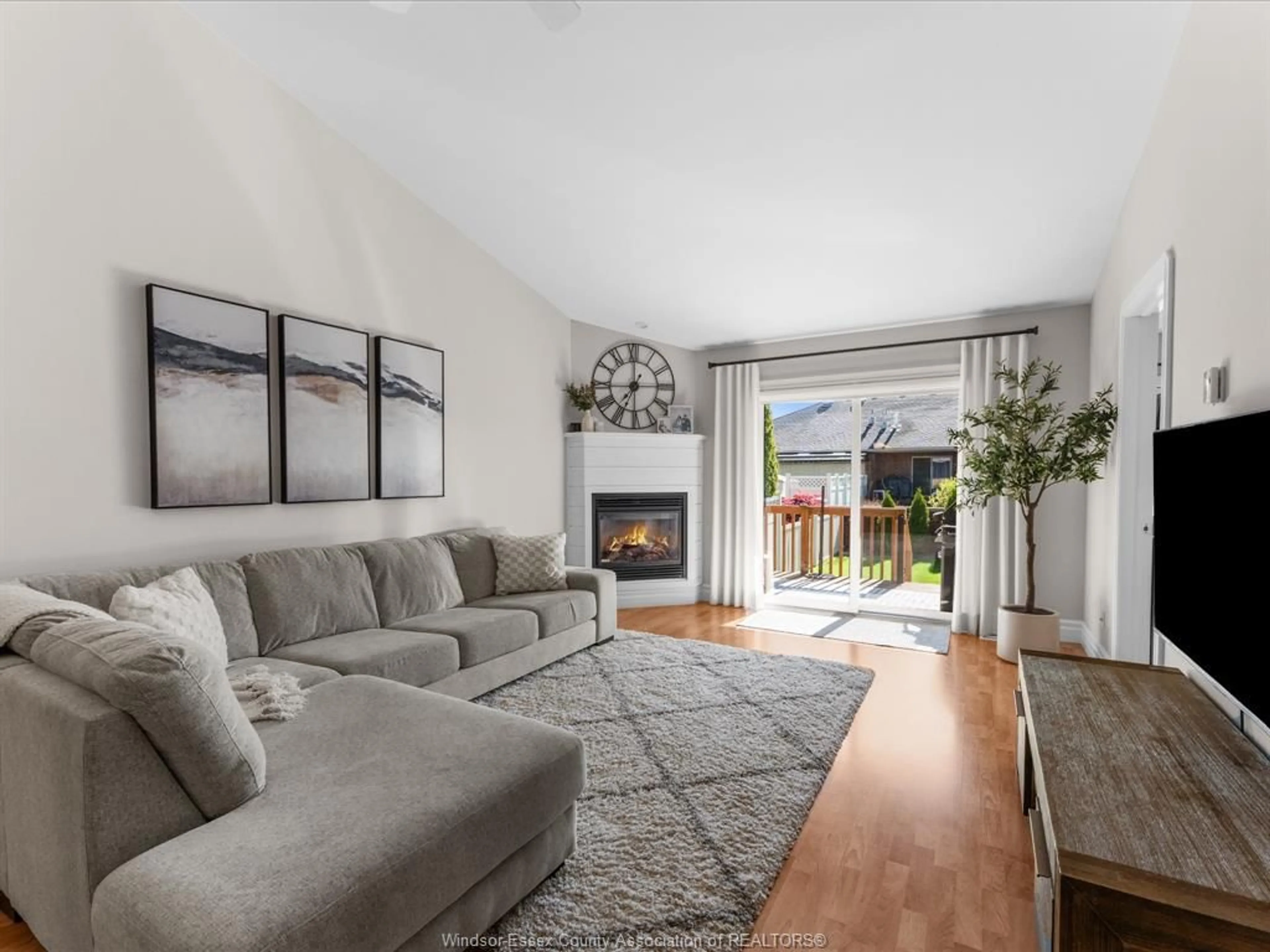 Living room with furniture, unknown for 139 Woodycrest Ave, Kingsville Ontario N9Y 4G3