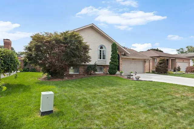 2085 EDGEMORE, LaSalle 3